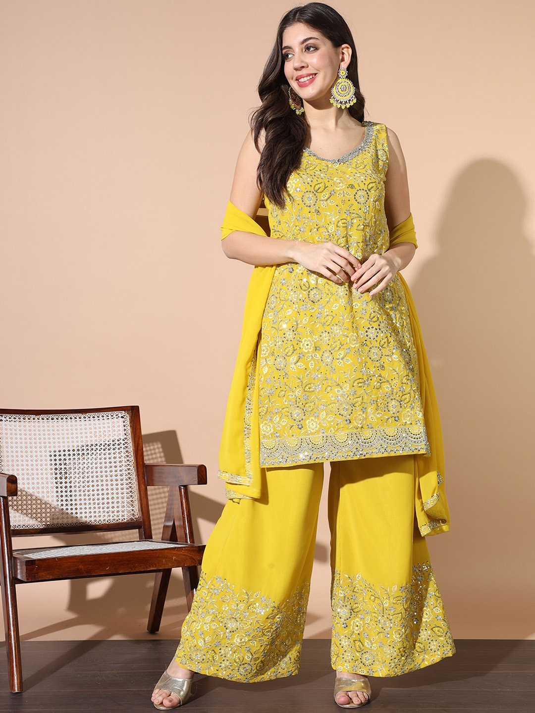 Chhabra 555 Floral Embroidered U-Neck Sleeveless Kurta Palazzos & Dupatta Sets, Yellow
Chhabra 555 Floral Embroidered U-Neck Sleeveless Kurta Palazzos & Dupatta Sets, Yellow