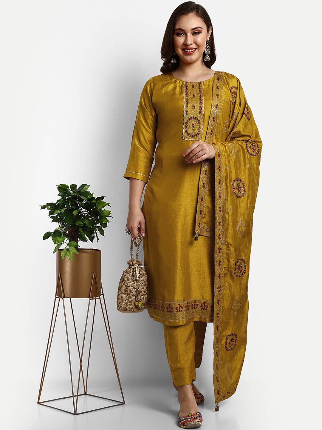 V B SONS Floral Embroidered Regular Gotta Patti Kurta with Trouser & Dupatta, Mustard
V B SONS Floral Embroidered Regular Gotta Patti Kurta with Trouser & Dupatta, Mustard