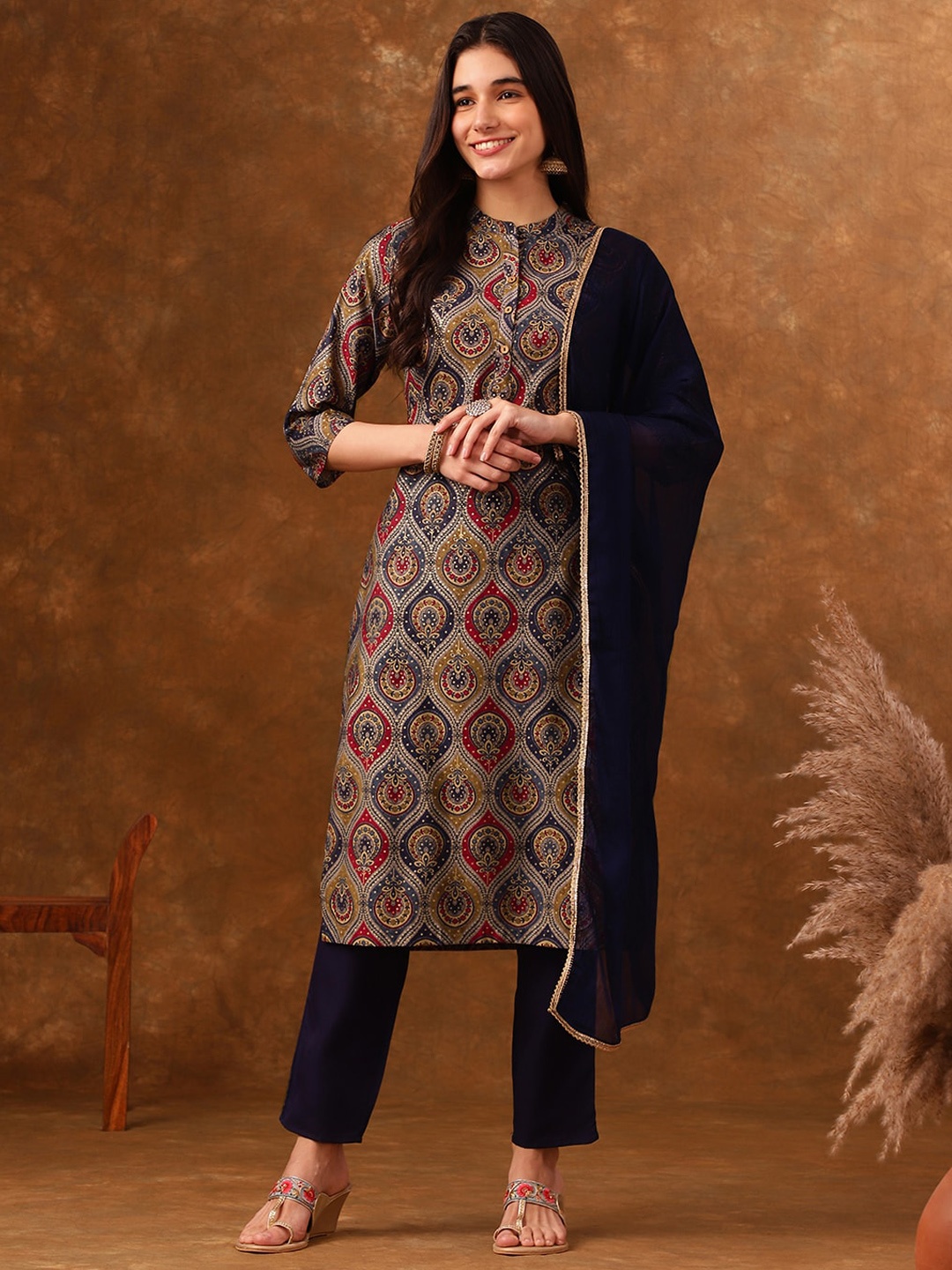 Anouk Navy Blue Ethnic Motifs Printed Regular Gotta Patti Kurta With Trousers & Dupatta
Anouk Navy Blue Ethnic Motifs Printed Regular Gotta Patti Kurta With Trousers & Dupatta