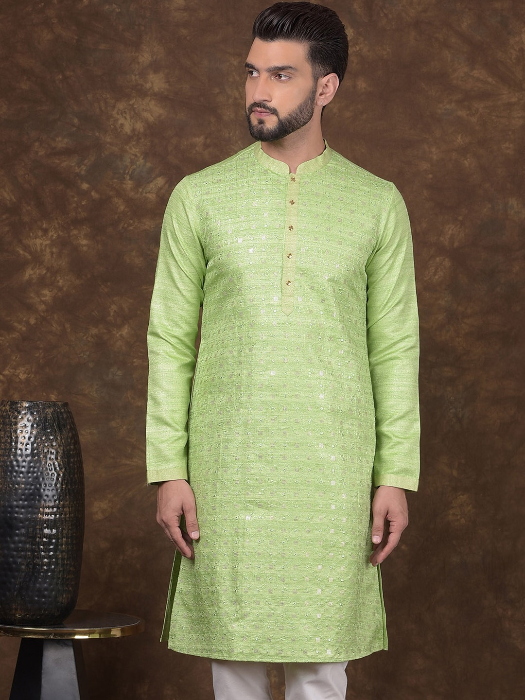 HOUSE OF DEYANN Ethnic Motifs Embroidered Sequinned Dupion Silk Straight Kurta, Olive
HOUSE OF DEYANN Ethnic Motifs Embroidered Sequinned Dupion Silk Straight Kurta, Olive