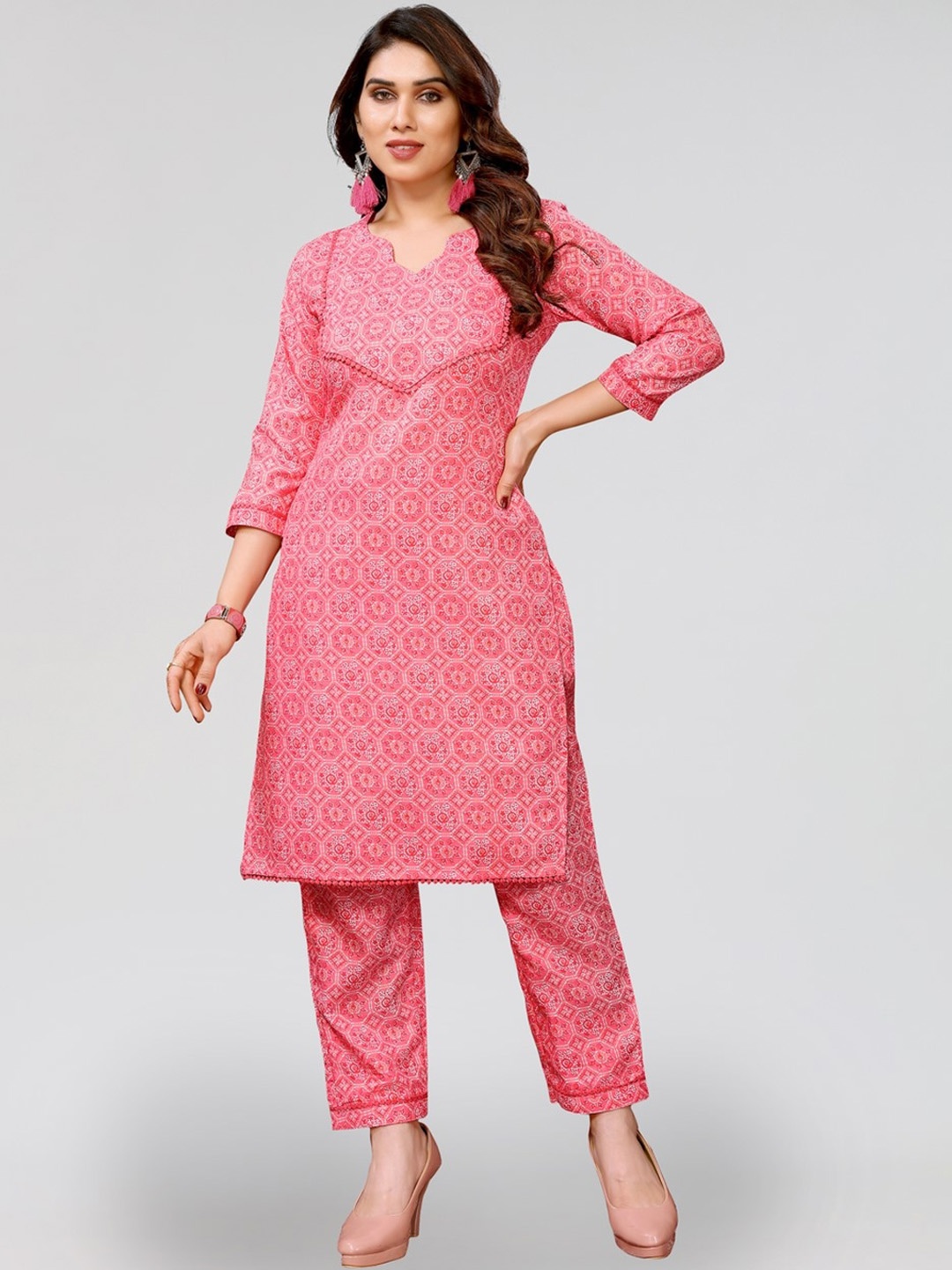 PYARI - A style for every story Geometric Printed V-Neck Straight Kurta With Trousers, Pink
PYARI - A style for every story Geometric Printed V-Neck Straight Kurta With Trousers, Pink