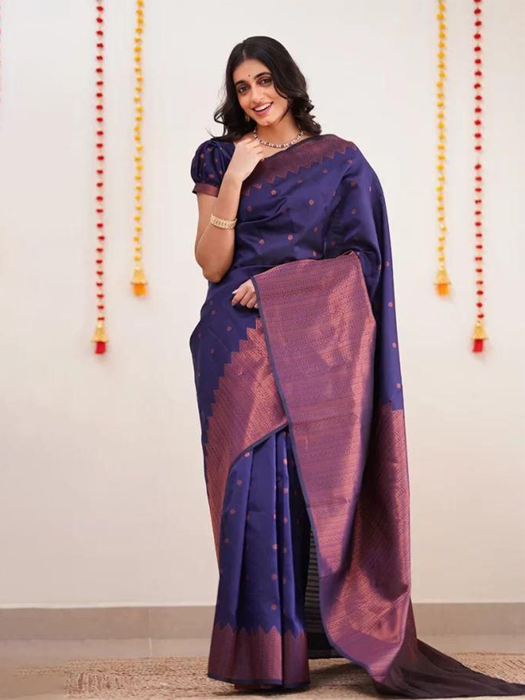 Naishu Trendz Ethnic Motifs Woven Design Zari Pure Silk Kanjeevaram Saree, Navy blue
Naishu Trendz Ethnic Motifs Woven Design Zari Pure Silk Kanjeevaram Saree, Navy blue