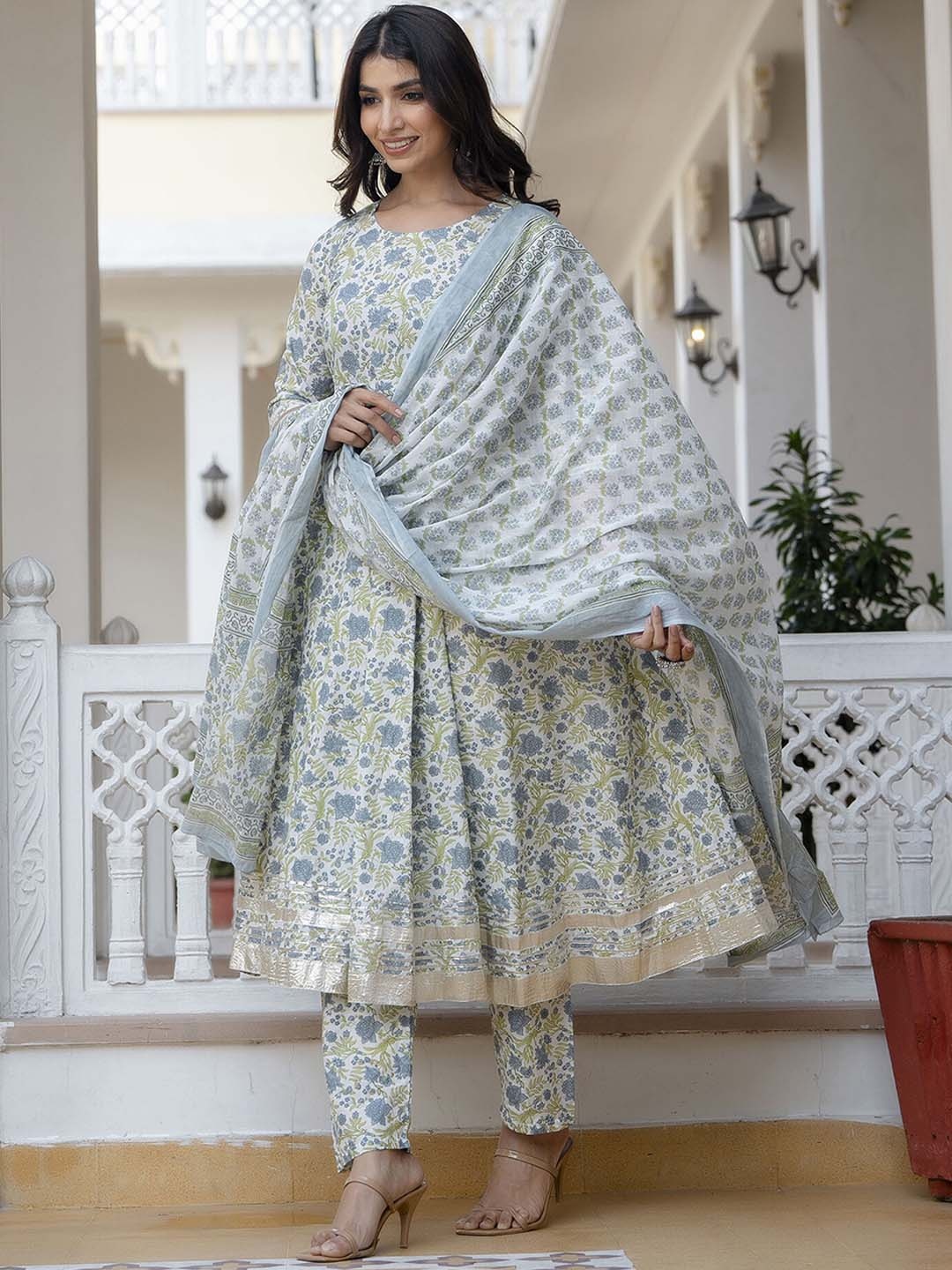 Nayo Floral Printed Regular Gotta Patti Pure Cotton Kurta With Trousers & Dupatta, Off white
Nayo Floral Printed Regular Gotta Patti Pure Cotton Kurta With Trousers & Dupatta, Off white