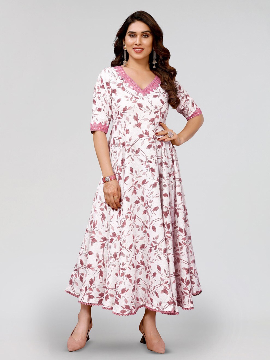PYARI - A style for every story Floral Print V-Neck Pleated Fit & flare Dress, White
PYARI - A style for every story Floral Print V-Neck Pleated Fit & flare Dress, White
