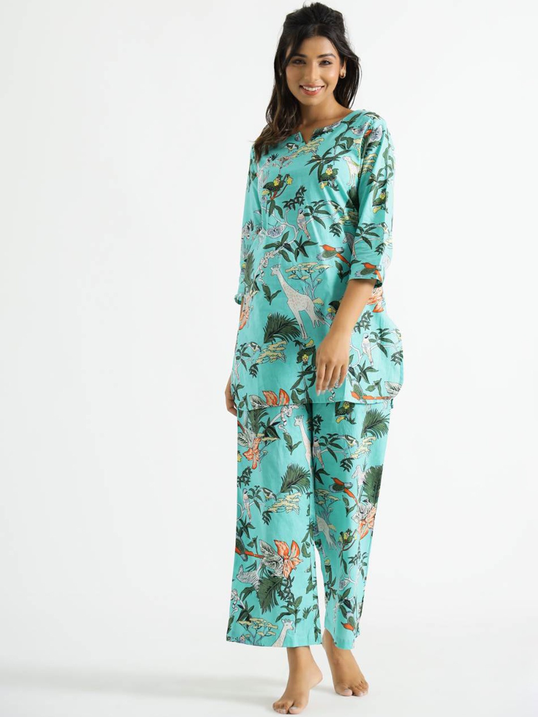 FLAVIA CREATION Tropical Printed Notched Neck Pure Cotton Kurti With Pyjamas, Turquoise blue
FLAVIA CREATION Tropical Printed Notched Neck Pure Cotton Kurti With Pyjamas, Turquoise blue
