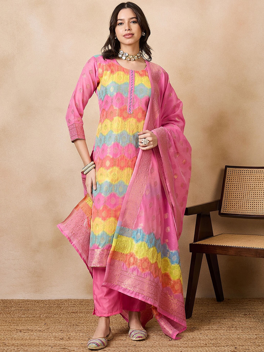 SERONA FABRICS Ethnic Motifs Woven Design Chanderi Cotton Kurta & Trousers With Dupatta, Pink
SERONA FABRICS Ethnic Motifs Woven Design Chanderi Cotton Kurta & Trousers With Dupatta, Pink