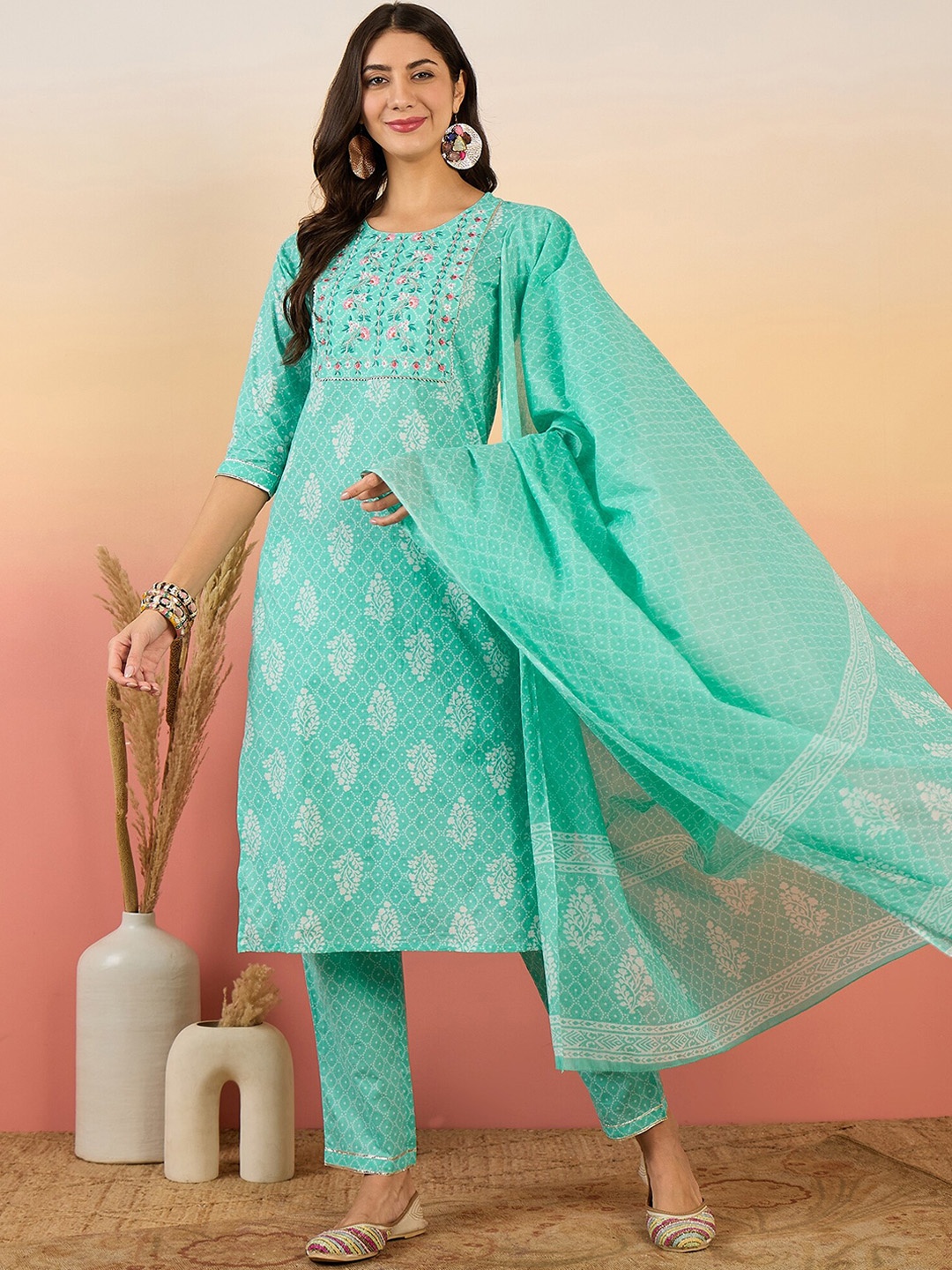 Vastramyaa Ethnic Motifs Printed Pure Cotton Straight Kurta & Trouser With Dupatta, Turquoise blue
Vastramyaa Ethnic Motifs Printed Pure Cotton Straight Kurta & Trouser With Dupatta, Turquoise blue