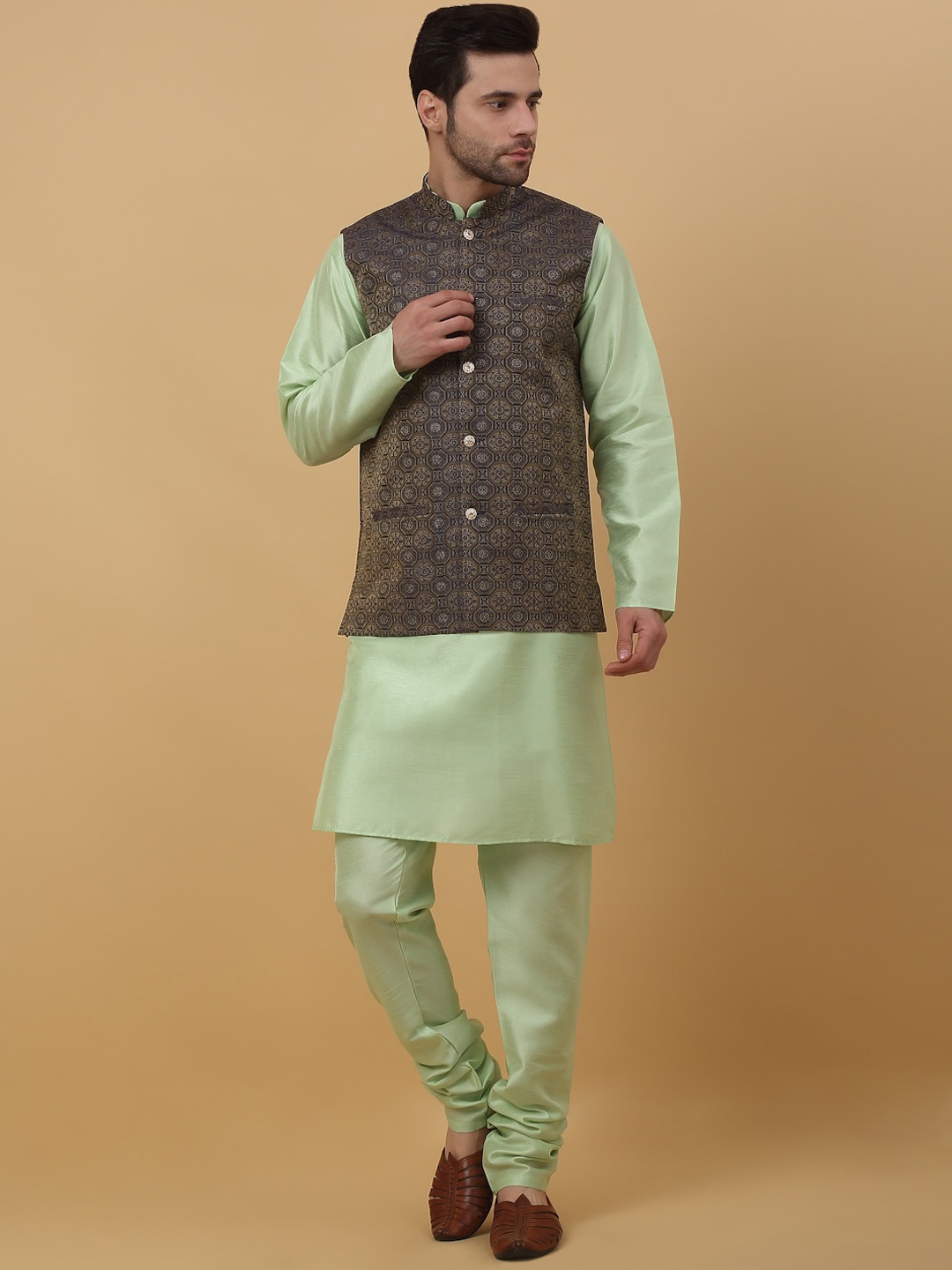 KRAFT INDIA Mandarin Collar Long Sleeves Regular Kurta With Churidar & Nehru Jacket, Sea green
KRAFT INDIA Mandarin Collar Long Sleeves Regular Kurta With Churidar & Nehru Jacket, Sea green