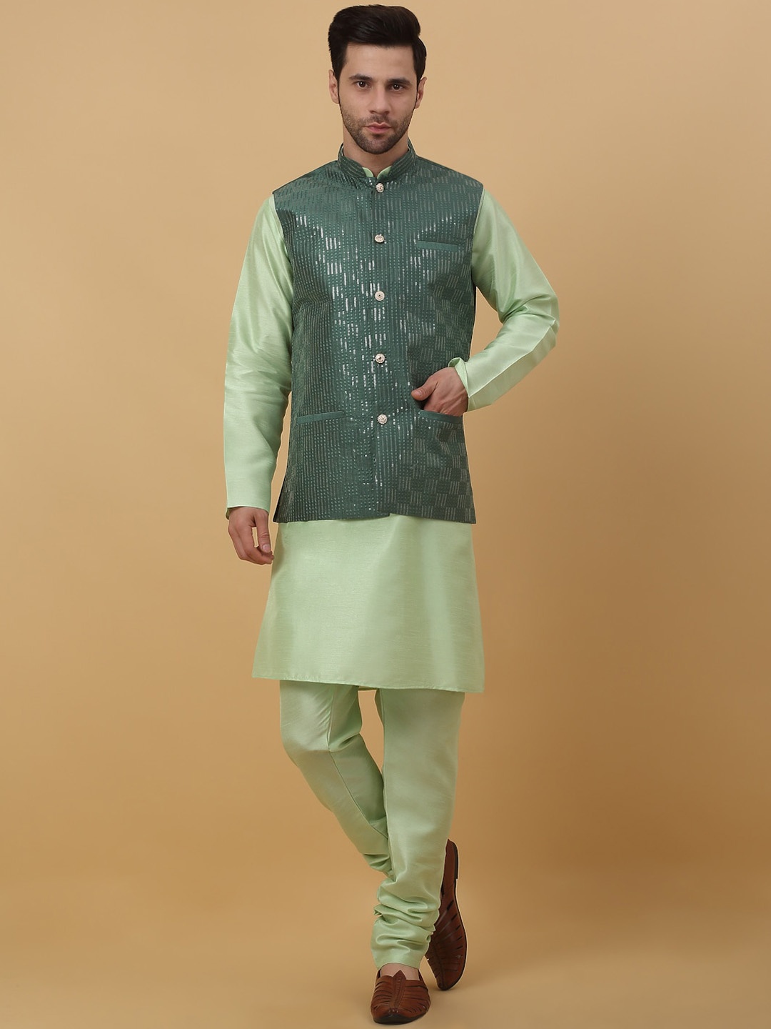 KRAFT INDIA Ethnic Motifs Mandarin Collar Long Sleeves Kurta with Churidar, Sea green
KRAFT INDIA Ethnic Motifs Mandarin Collar Long Sleeves Kurta with Churidar, Sea green
