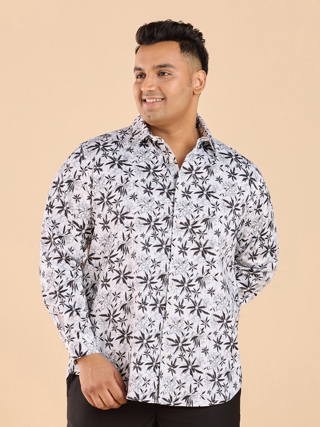 Big Hello - The Plus Life Floral Printed Spread Collar Long Sleeves Cotton Casual Shirt, Blue
Big Hello - The Plus Life Floral Printed Spread Collar Long Sleeves Cotton Casual Shirt, Blue