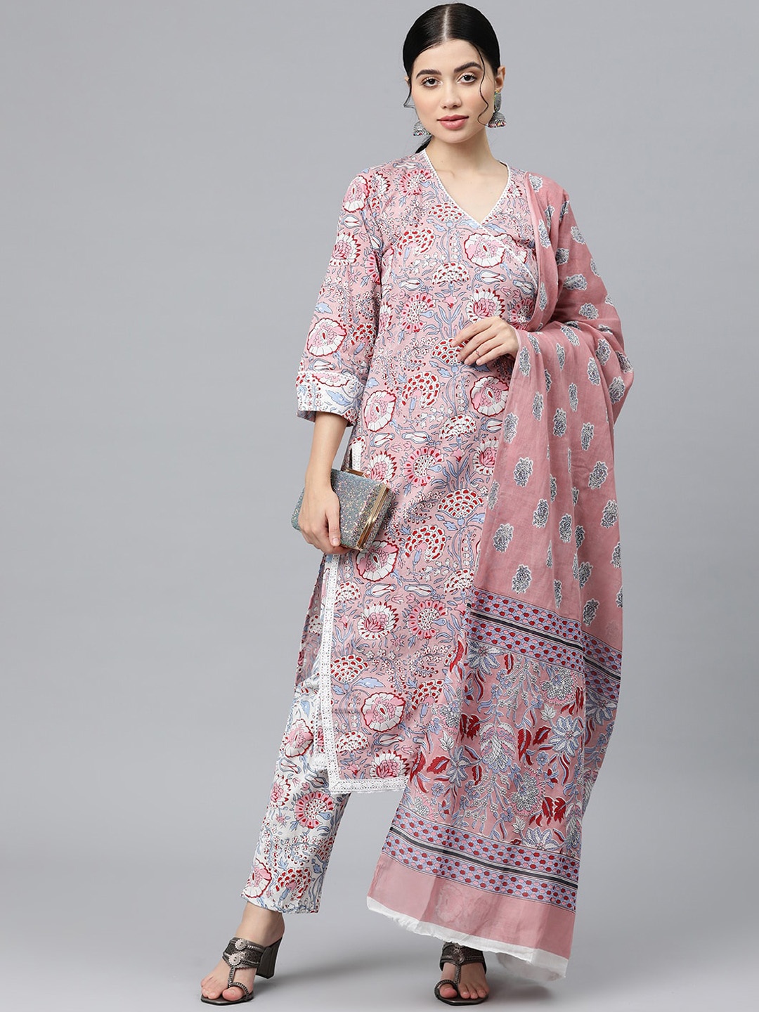 BUTA BUTI Floral Printed Regular Gotta Patti Pure Cotton Kurta With Trousers & Dupatta, Pink
BUTA BUTI Floral Printed Regular Gotta Patti Pure Cotton Kurta With Trousers & Dupatta, Pink