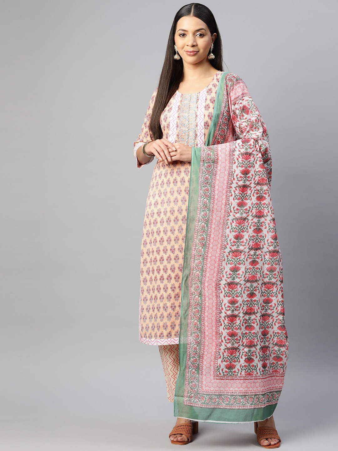BUTA BUTI Floral Printed Regular Gotta Patti Pure Cotton Kurta With Trousers & Dupatta, Beige 
BUTA BUTI Floral Printed Regular Gotta Patti Pure Cotton Kurta With Trousers & Dupatta, Beige