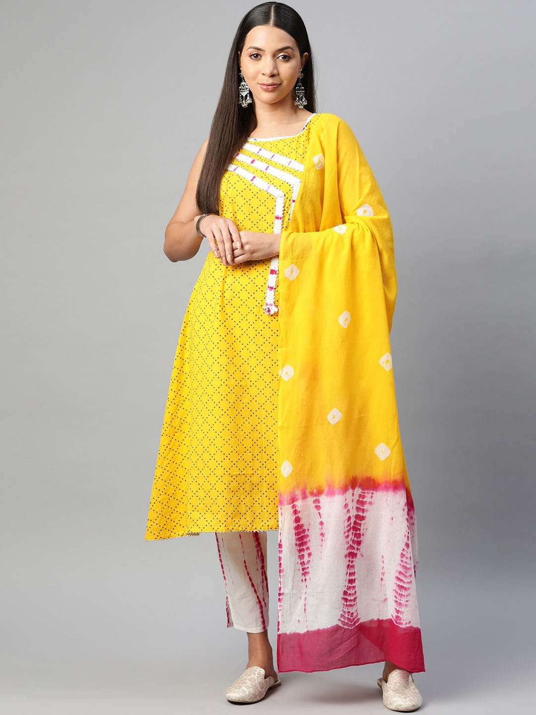 BUTA BUTI Geometric Printed Regular Gotta Patti Pure Cotton Kurta With Trousers & Dupatta, Yellow
BUTA BUTI Geometric Printed Regular Gotta Patti Pure Cotton Kurta With Trousers & Dupatta, Yellow