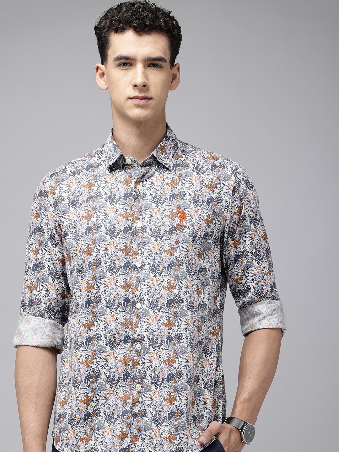 U.S. Polo Assn. Denim Co. Pure Cotton Slim Fit Floral Printed Casual Shirt, Navy blue
U.S. Polo Assn. Denim Co. Pure Cotton Slim Fit Floral Printed Casual Shirt, Navy blue