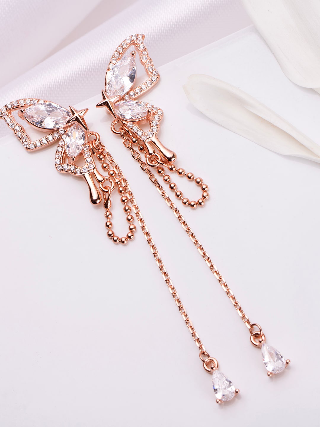 Zavya 925 Pure Sterling Silver Rose Gold-Plated Cubic Zirconia-Studded Drop Earrings
Zavya 925 Pure Sterling Silver Rose Gold-Plated Cubic Zirconia-Studded Drop Earrings