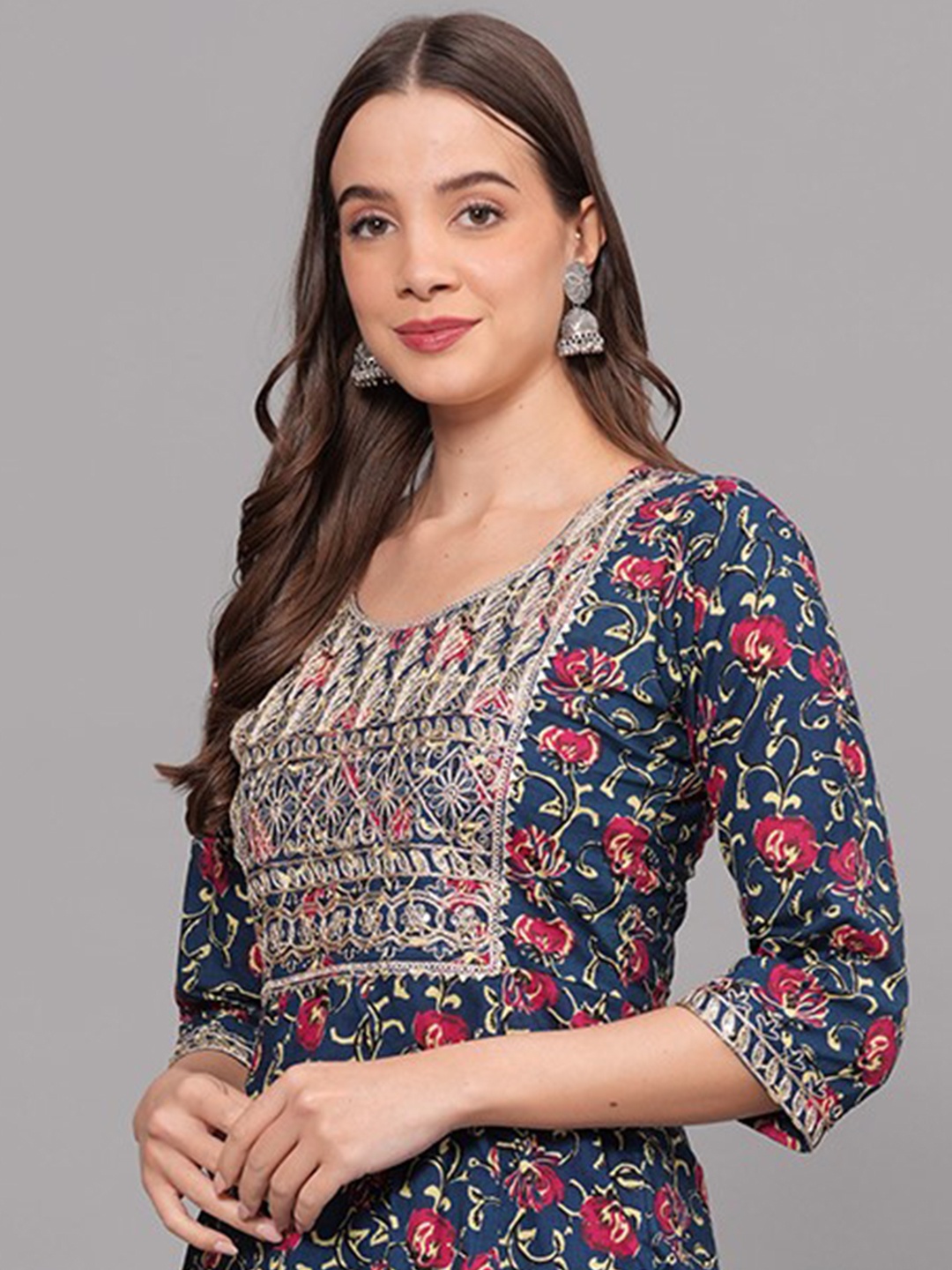 JAHIDA COMFORT WITH STYLE Women Ethnic Motifs Embroidered Regular Gotta Patti Pure Cotton Kurti with Trousers, Navy blue
JAHIDA COMFORT WITH STYLE Women Ethnic Motifs Embroidered Regular Gotta Patti Pure Cotton Kurti with Trousers, Navy blue