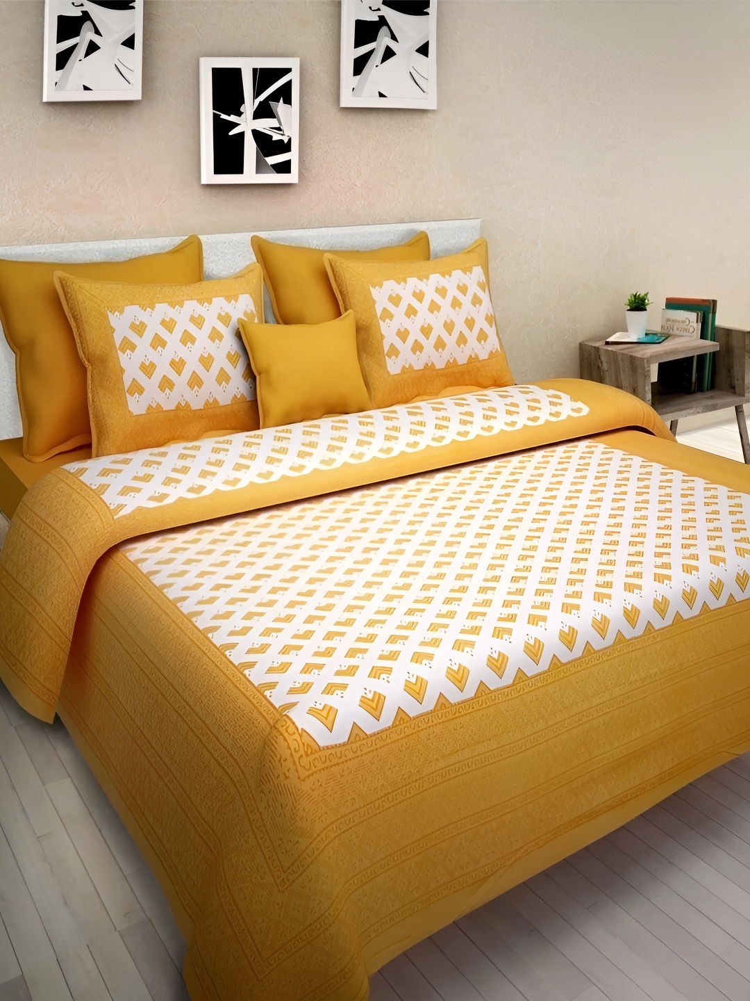 Sohibe Mustard & White Geometric Printed Cotton 144 TC King Bedsheet With 2 Pillow Covers
Sohibe Mustard & White Geometric Printed Cotton 144 TC King Bedsheet With 2 Pillow Covers