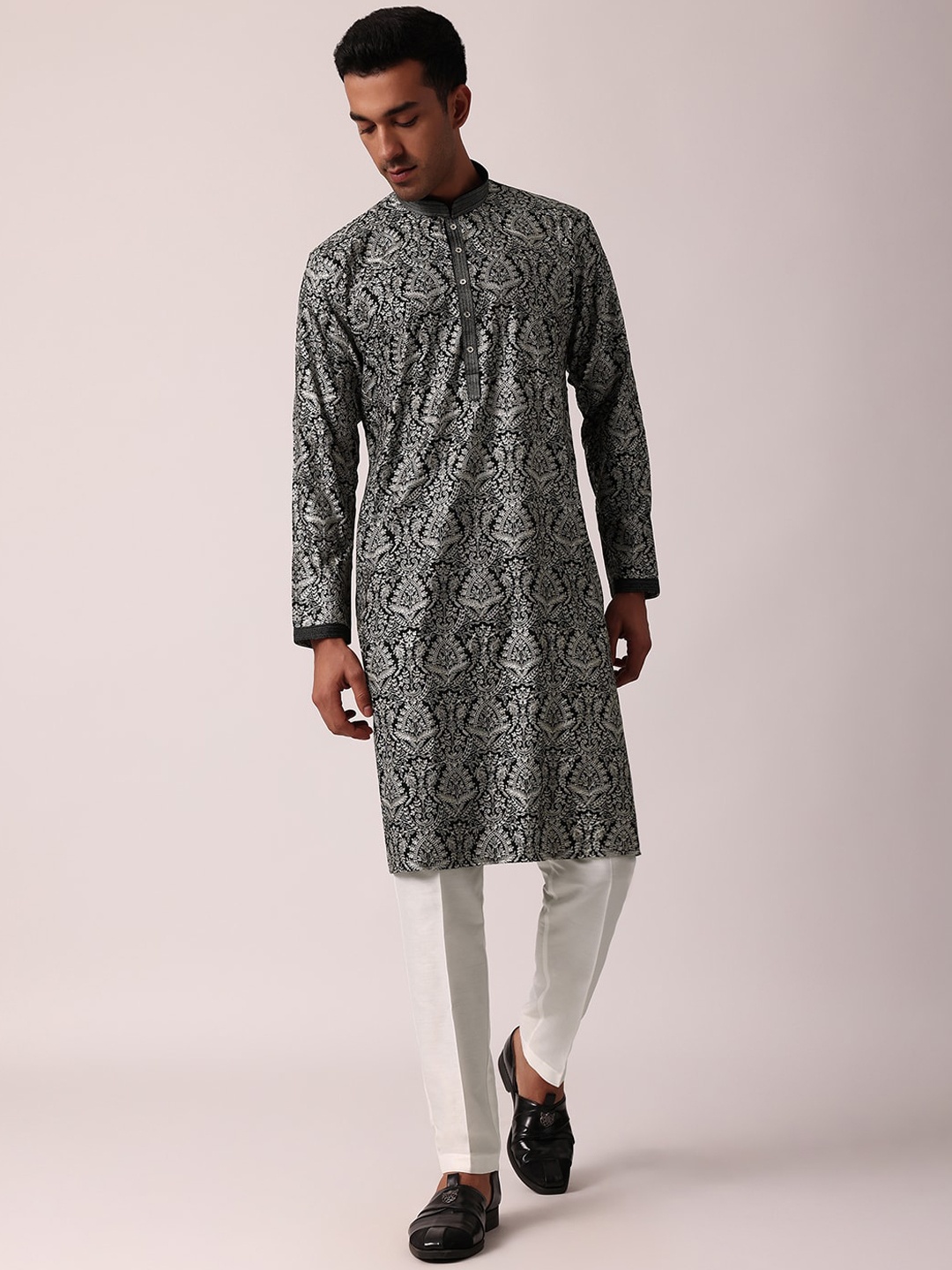 KALKI Fashion Ethnic Motifs Embroidered Mandarin Collar Kurta with Pyjamas, Black
KALKI Fashion Ethnic Motifs Embroidered Mandarin Collar Kurta with Pyjamas, Black