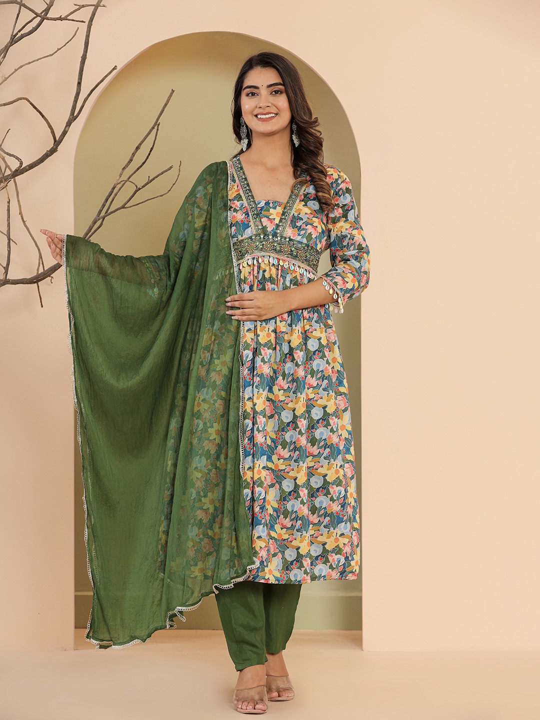 LALI JAIPUR Women Floral Printed Empire Sequinned Kurta with Trousers & With Dupatta, Green
LALI JAIPUR Women Floral Printed Empire Sequinned Kurta with Trousers & With Dupatta, Green