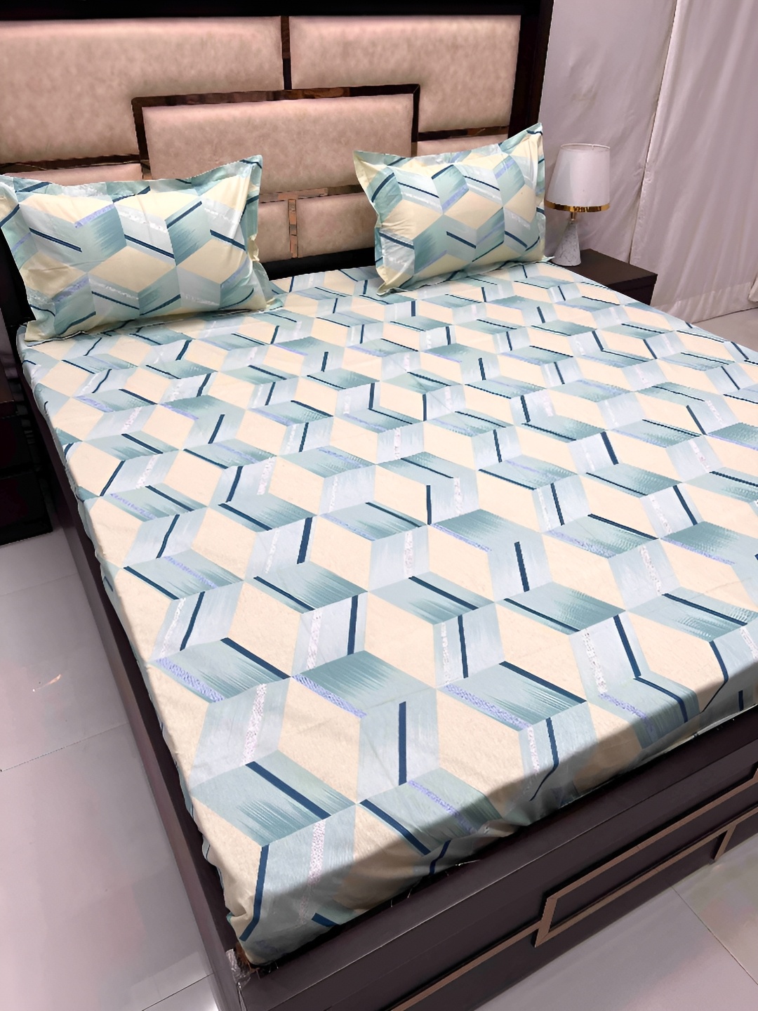 Pure Decor Blue Geometric Printed 230 TC Pure Cotton Queen Bedsheet with 2 Pillow Covers
Pure Decor Blue Geometric Printed 230 TC Pure Cotton Queen Bedsheet with 2 Pillow Covers
