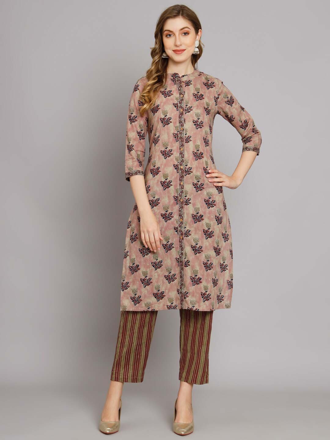 KALINI Floral Printed Mandarin Collar Regular Straight Kurta With Trousers, Maroon
KALINI Floral Printed Mandarin Collar Regular Straight Kurta With Trousers, Maroon