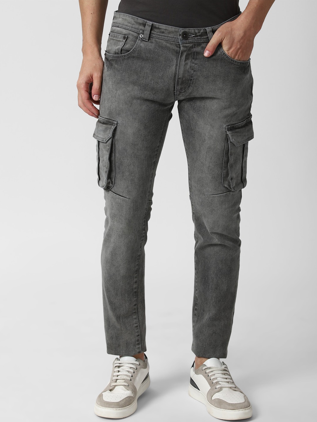 Peter England Casuals Men Slim Fit Heavy Fade Clean Look Stretchable Cargo Jeans, Grey
Peter England Casuals Men Slim Fit Heavy Fade Clean Look Stretchable Cargo Jeans, Grey