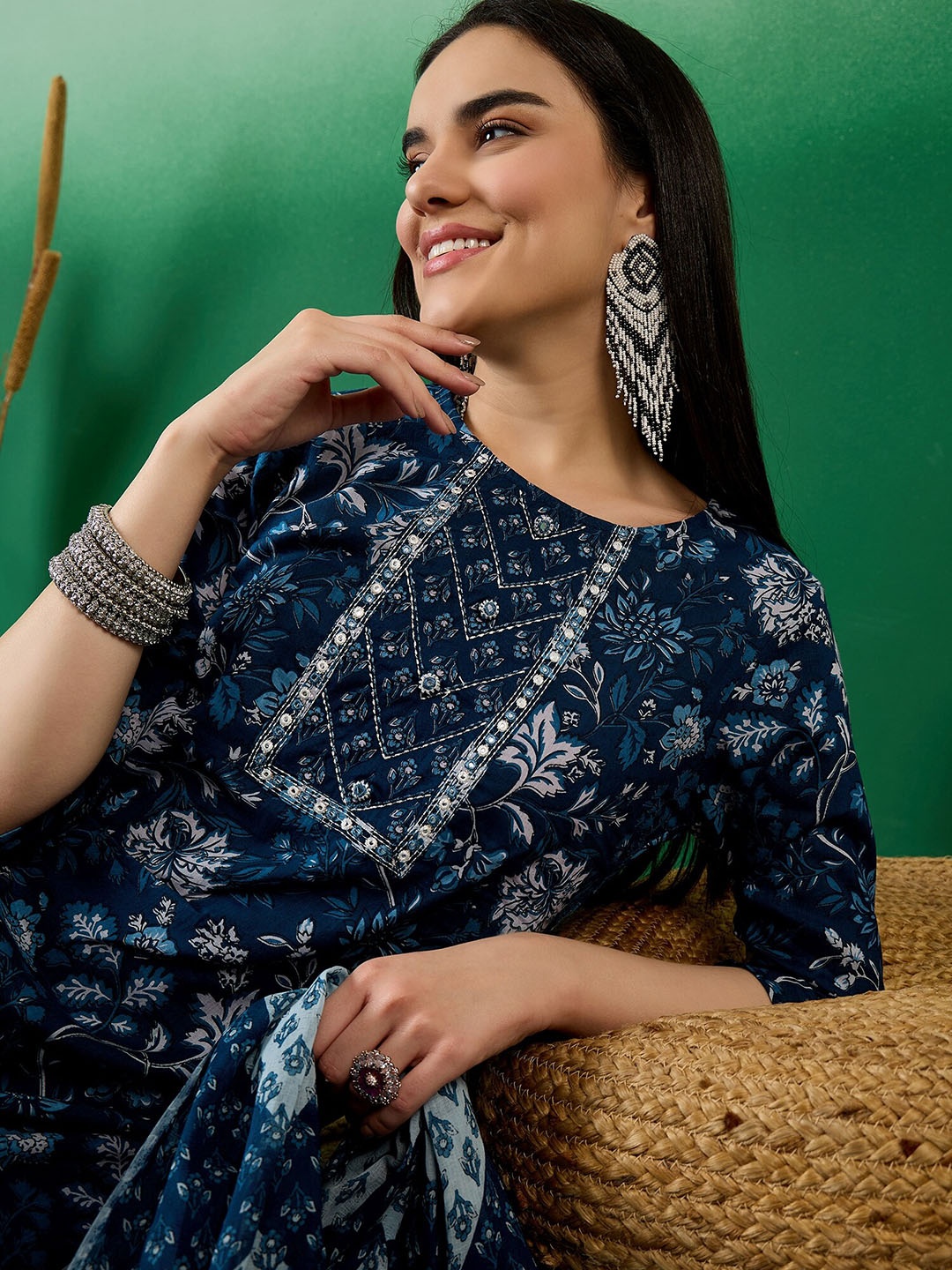 Sangria Floral Printed Pure Cotton Round Neck Straight Kurta With Trouser & Dupatta, Blue
Sangria Floral Printed Pure Cotton Round Neck Straight Kurta With Trouser & Dupatta, Blue