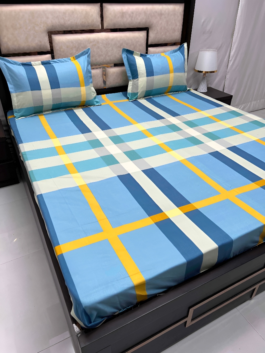 Pure Decor Amulya Blue & Cream Geometric 250 TC Cotton Queen Bedsheet with 2 Pillow Covers
Pure Decor Amulya Blue & Cream Geometric 250 TC Cotton Queen Bedsheet with 2 Pillow Covers