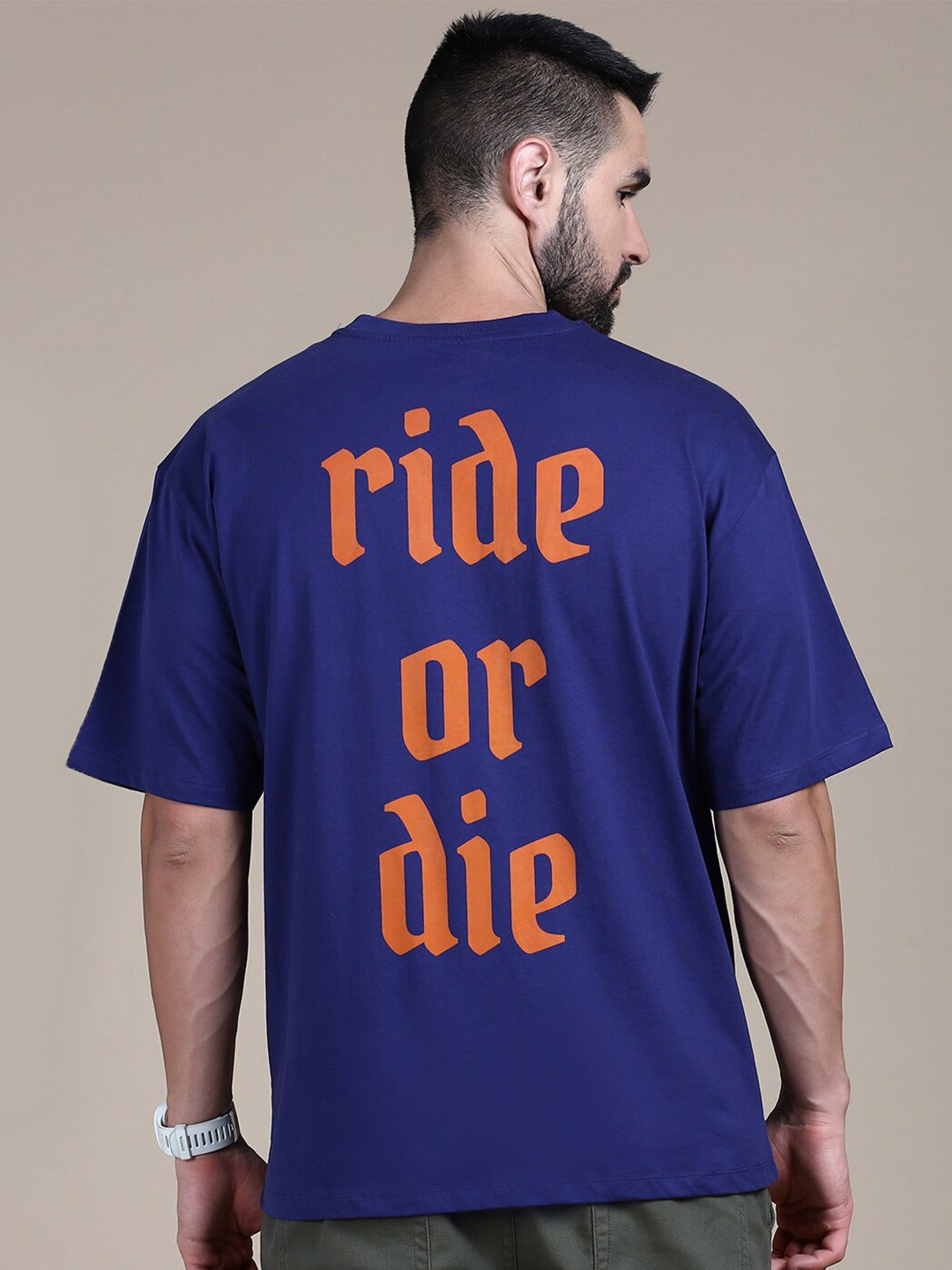 The Roadster Lifestyle Co Blue Typography Printed Cotton Relaxed Fit Round Neck Tshirt
The Roadster Lifestyle Co Blue Typography Printed Cotton Relaxed Fit Round Neck Tshirt