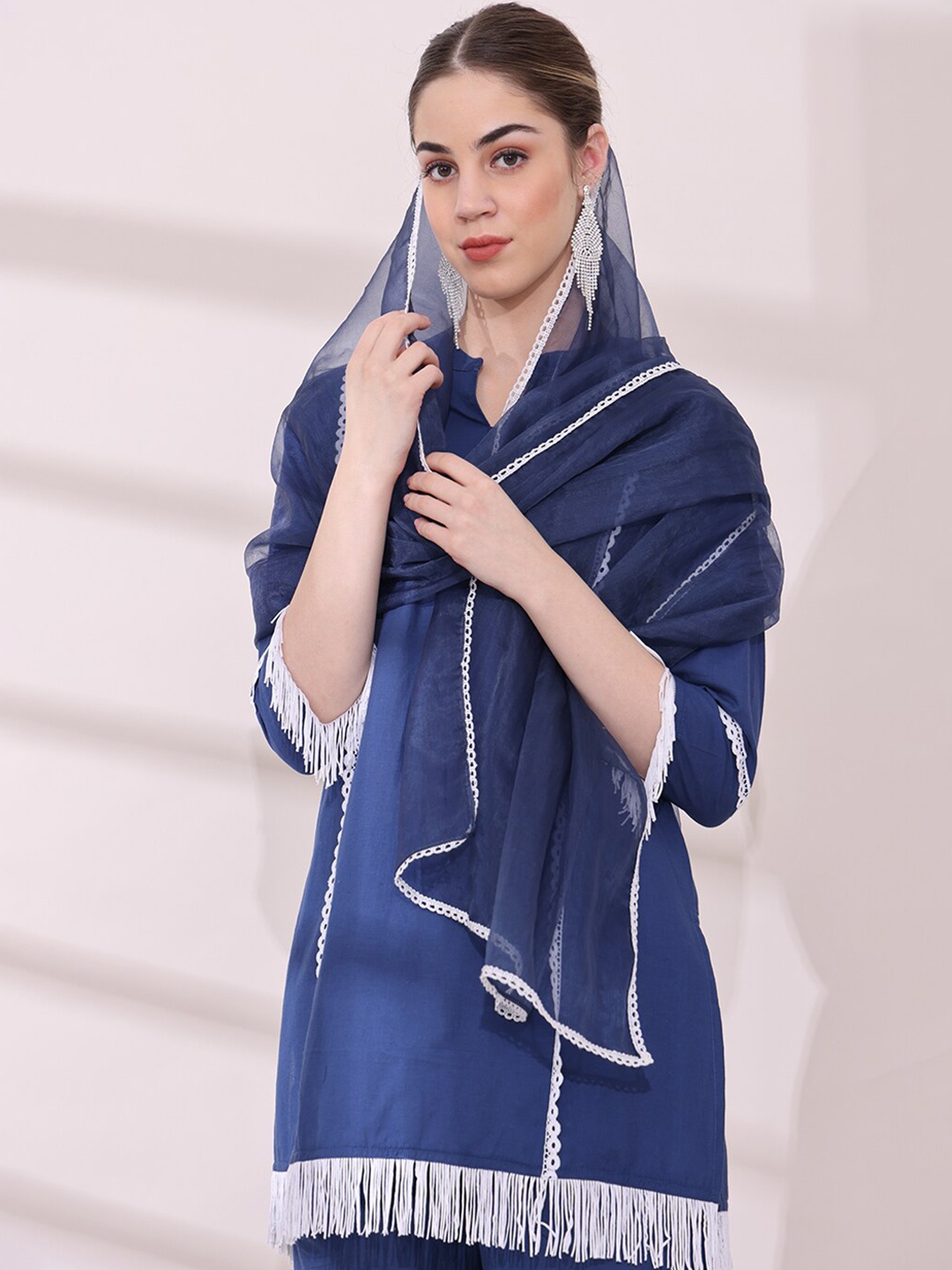 Anouk Floral Embroidered Regular Pure Cotton Kurta with Trousers & With Dupatta, Navy blue
Anouk Floral Embroidered Regular Pure Cotton Kurta with Trousers & With Dupatta, Navy blue