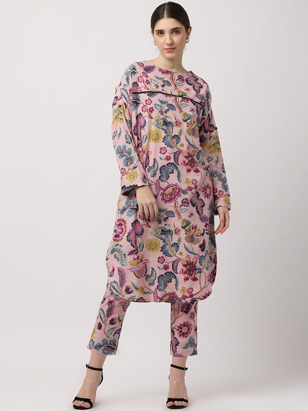 BLACK & BLAH BLAH Relaxed Fit Block Printed Pure Cotton Kurta and Trouser (Set of 2), Pink
BLACK & BLAH BLAH Relaxed Fit Block Printed Pure Cotton Kurta and Trouser (Set of 2), Pink