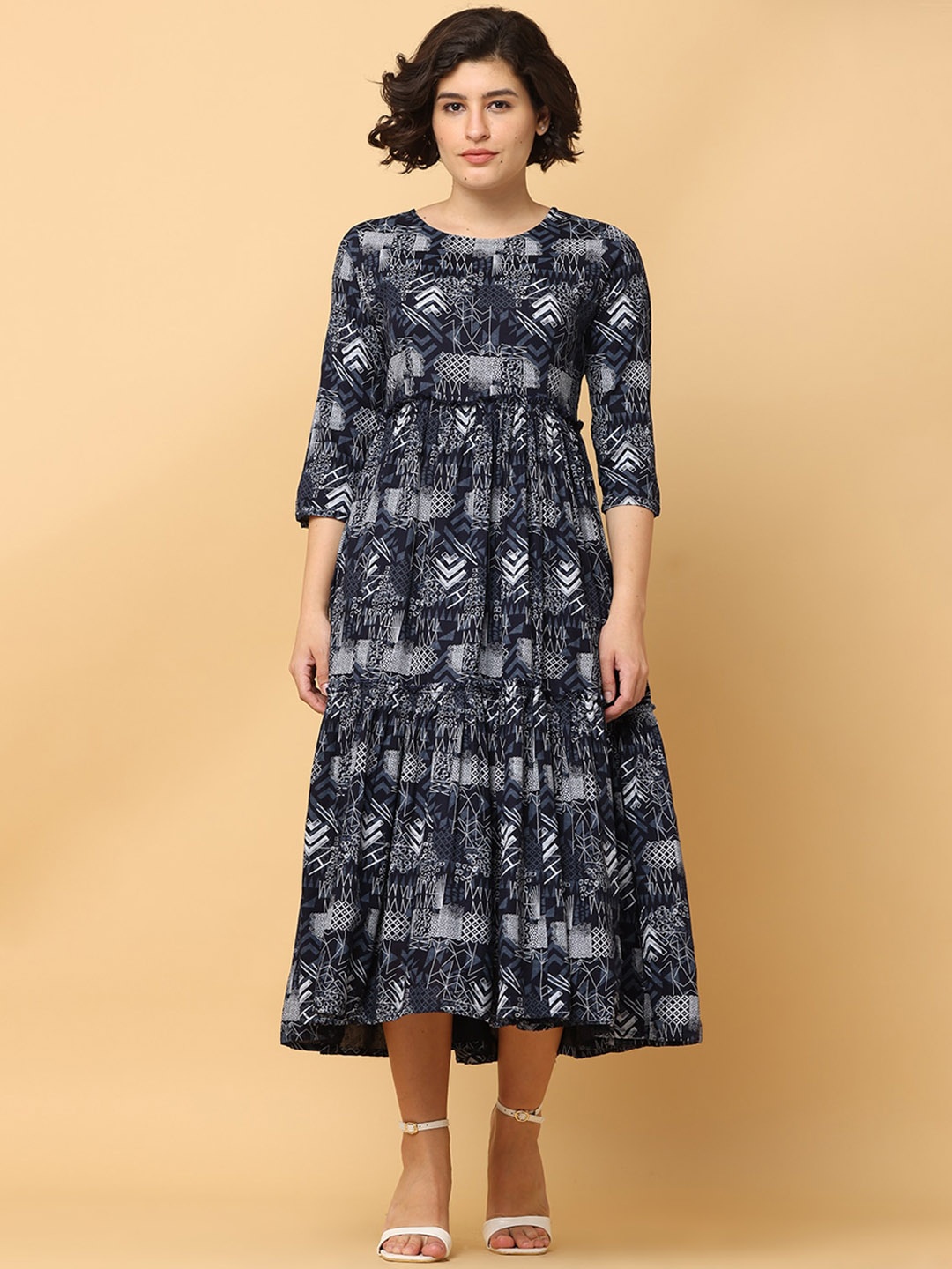 BLACK & BLAH BLAH Relaxed Fit Abstract Printed Tiered Liva Monochrome Midi Dress
BLACK & BLAH BLAH Relaxed Fit Abstract Printed Tiered Liva Monochrome Midi Dress