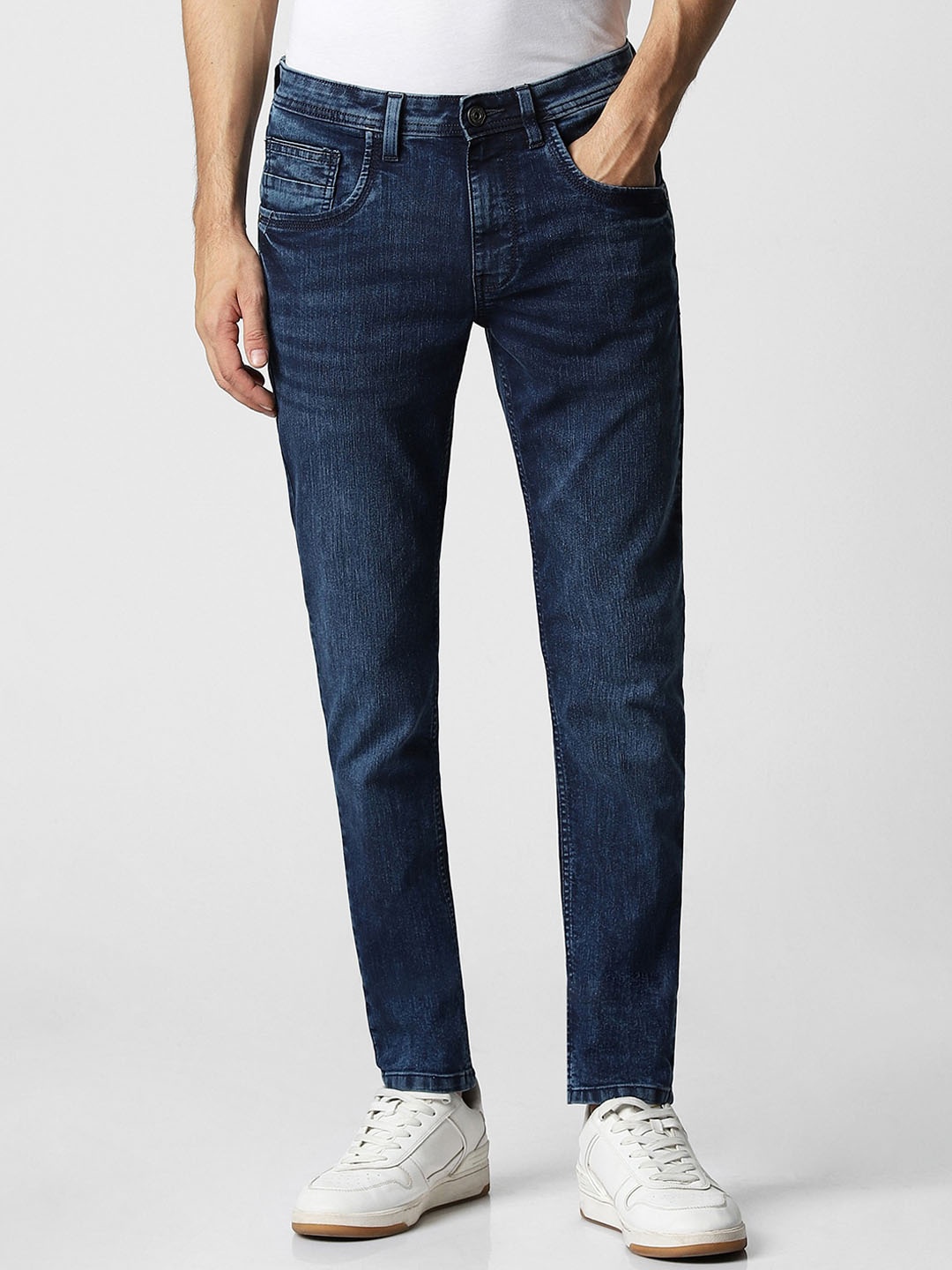 VAN HEUSEN DENIM LABS Men Skinny Fit Heavy Fade Clean Look Stretchable Jeans, Navy blue
VAN HEUSEN DENIM LABS Men Skinny Fit Heavy Fade Clean Look Stretchable Jeans, Navy blue