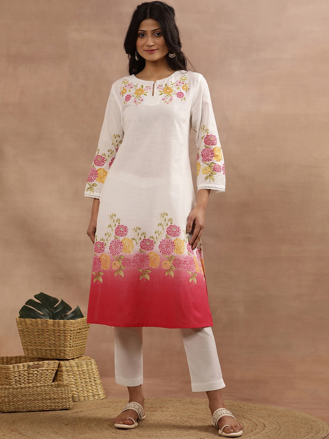 W Floral Printed Keyhole Neck Thread Work Straight Pure Cotton Straight Kurta, White
W Floral Printed Keyhole Neck Thread Work Straight Pure Cotton Straight Kurta, White