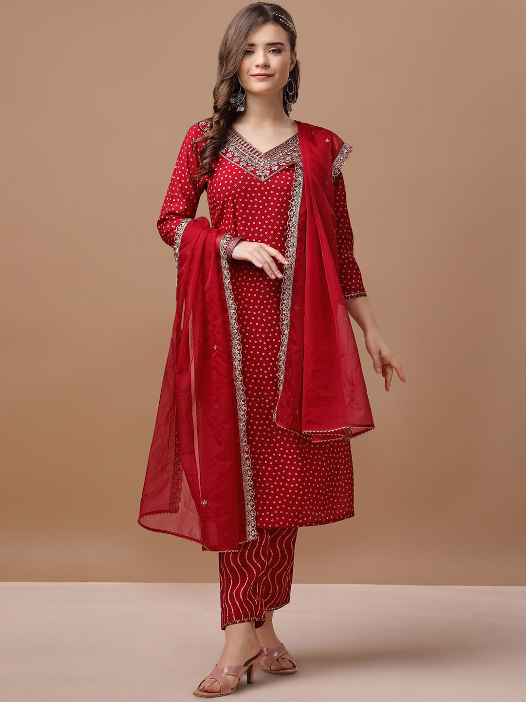 KALINI Women Ethnic Motifs Embroidered Regular Thread Work Chanderi Cotton Kurta with Trousers & With Dupatta, Red
KALINI Women Ethnic Motifs Embroidered Regular Thread Work Chanderi Cotton Kurta with Trousers & With Dupatta, Red