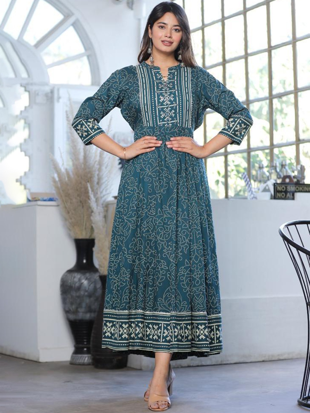 DARVIKAA COLLECTION Women Geometric Embroidered Flared Sleeves Gotta Patti Anarkali Kurta, Green
DARVIKAA COLLECTION Women Geometric Embroidered Flared Sleeves Gotta Patti Anarkali Kurta, Green