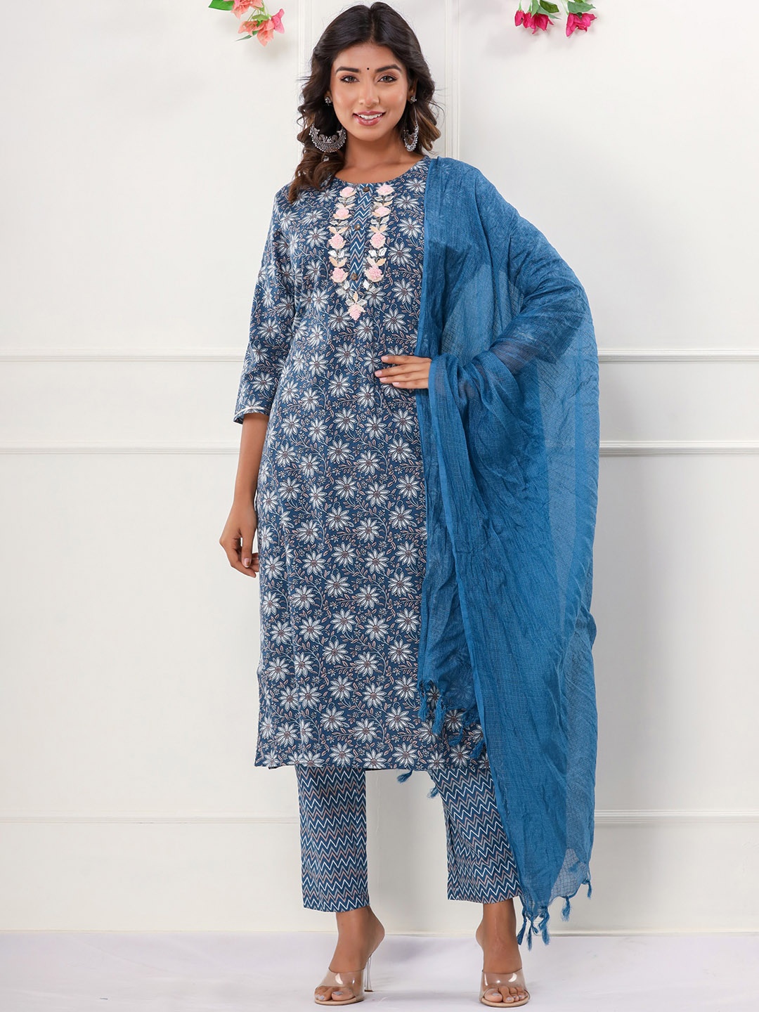 AAYUMI Women Floral Printed Regular Thread Work Pure Cotton Kurta with Trousers & With Dupatta, Blue
AAYUMI Women Floral Printed Regular Thread Work Pure Cotton Kurta with Trousers & With Dupatta, Blue
