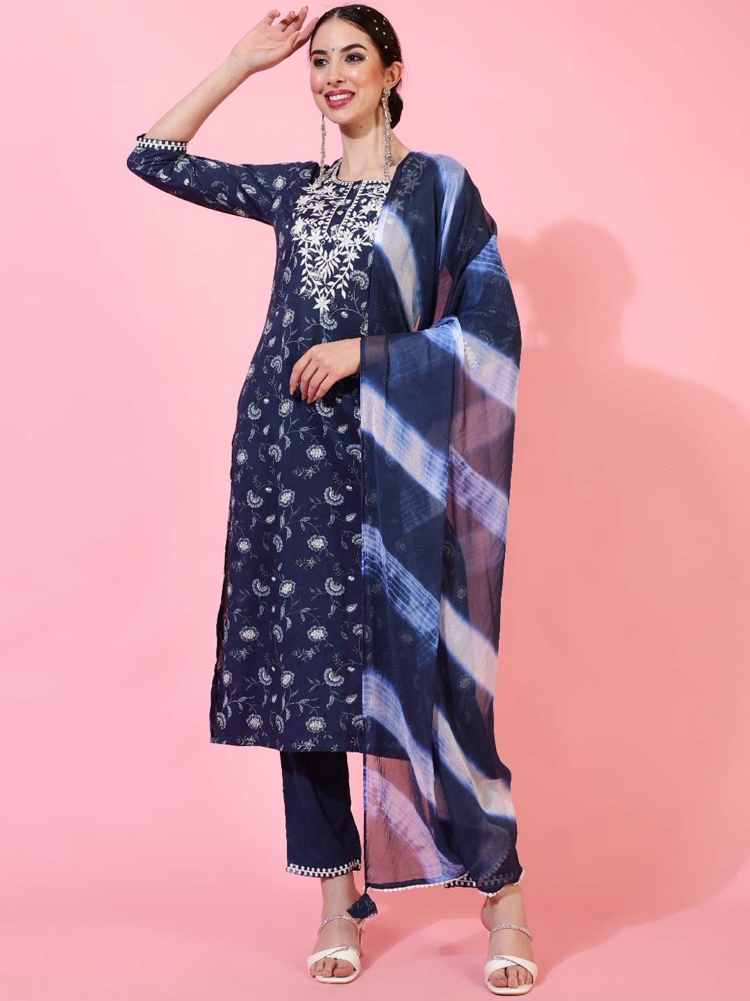 GULMOHAR JAIPUR Women Ethnic Motifs Embroidered Regular Thread Work Pure Cotton Kurta with Trousers & With, Navy blue
GULMOHAR JAIPUR Women Ethnic Motifs Embroidered Regular Thread Work Pure Cotton Kurta with Trousers & With, Navy blue