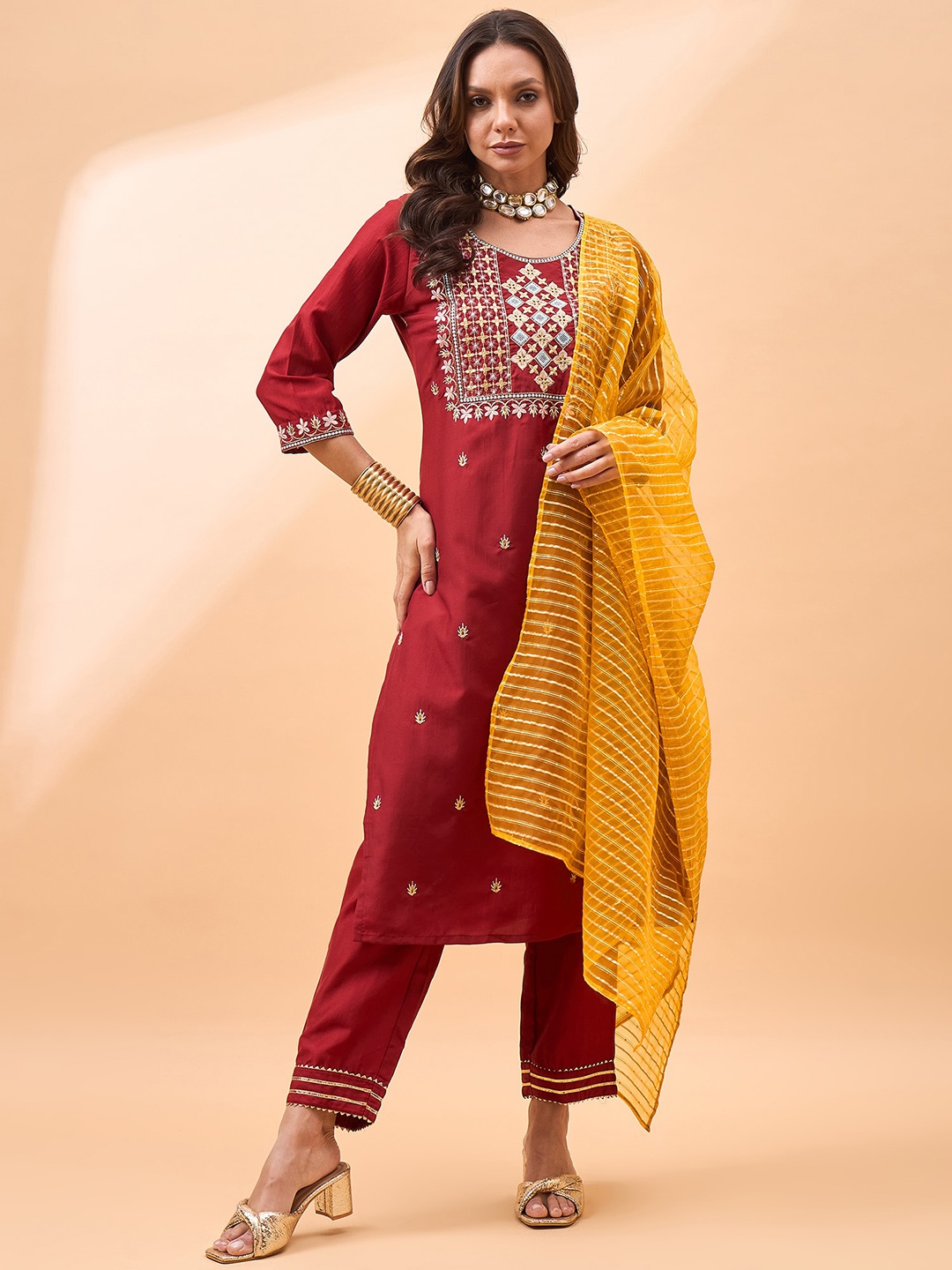 all about you Women Ethnic Motifs Embroidered Regular Sequinned Kurti with Trousers & With Dupatta, Red
all about you Women Ethnic Motifs Embroidered Regular Sequinned Kurti with Trousers & With Dupatta, Red