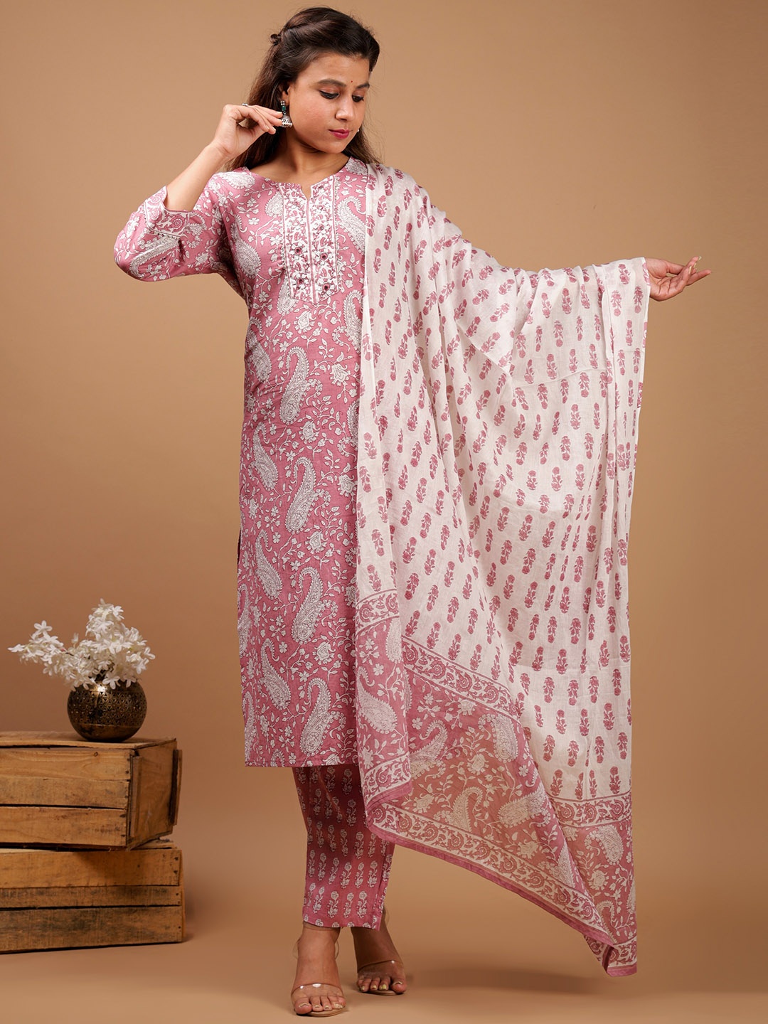 AAYUMI Women Floral Printed Regular Mirror Work Pure Cotton Kurta with Trousers & With Dupatta, Pink
AAYUMI Women Floral Printed Regular Mirror Work Pure Cotton Kurta with Trousers & With Dupatta, Pink