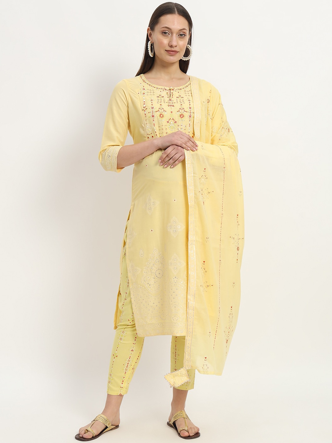 mumzhug Women Floral Embroidered Regular Pure Cotton Kurta with Trousers & With Dupatta, Yellow
mumzhug Women Floral Embroidered Regular Pure Cotton Kurta with Trousers & With Dupatta, Yellow