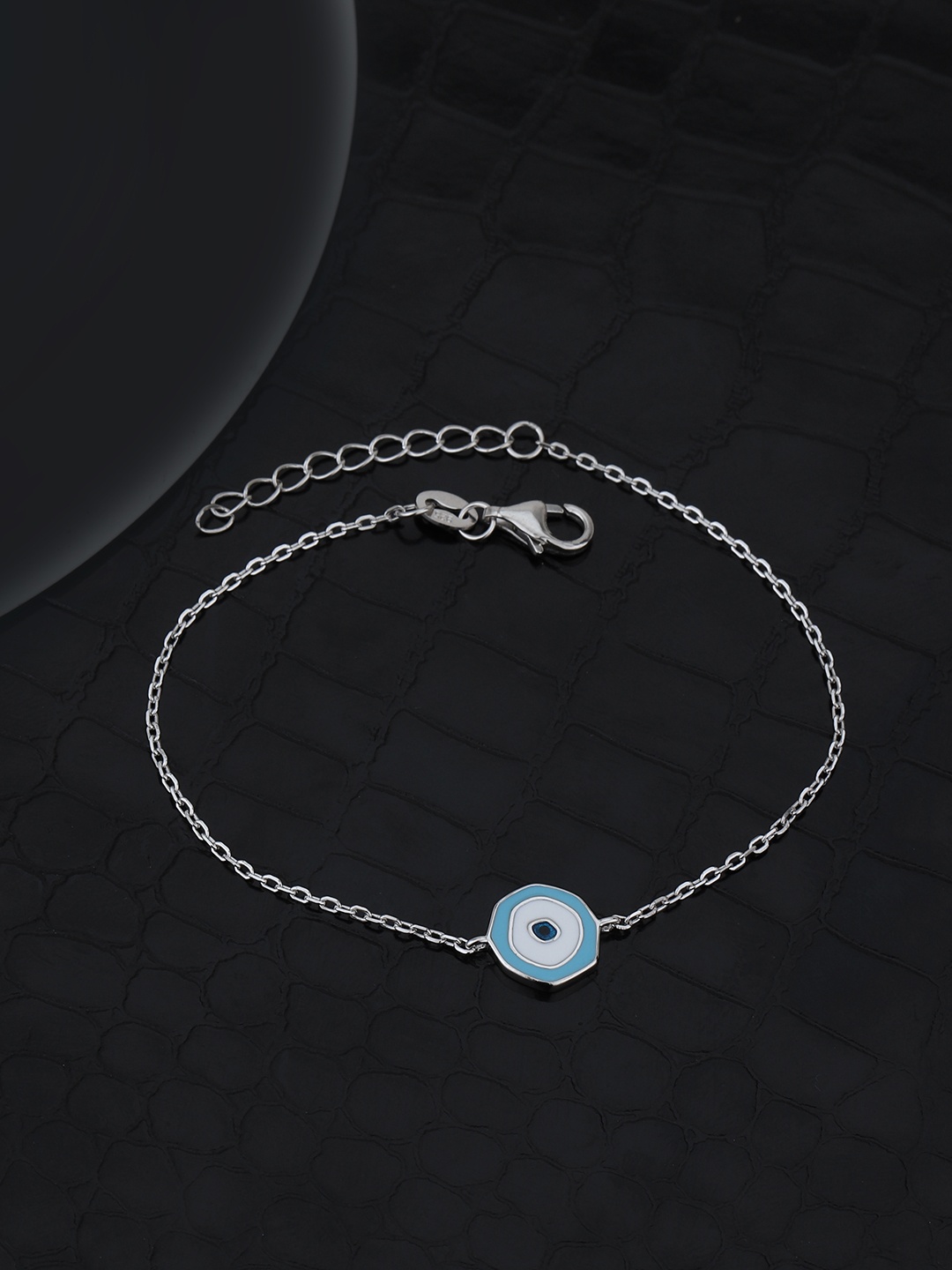 Carlton London Women 925 Sterling Silver Rhodium Plated with Enamel Evil Eye Bracelet, Turquoise blue
Carlton London Women 925 Sterling Silver Rhodium Plated with Enamel Evil Eye Bracelet, Turquoise blue