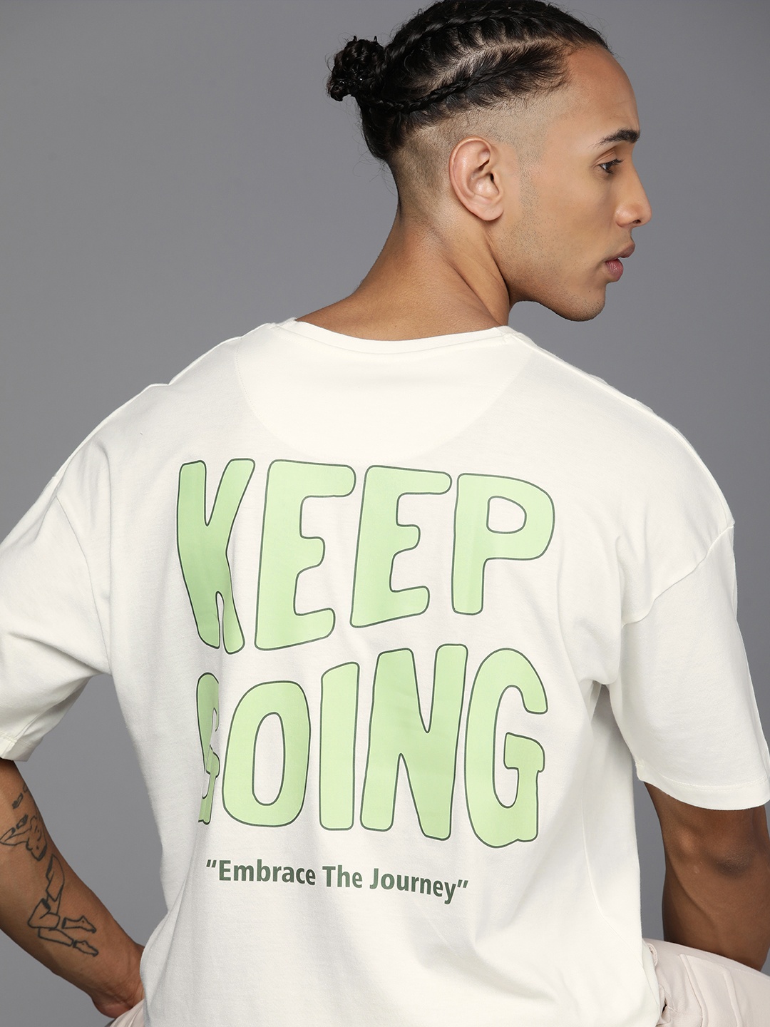 HRX by Hrithik Roshan Men Printed Oversized Drop-Shoulder Sleeves Pure Cotton T-shirt, White
HRX by Hrithik Roshan Men Printed Oversized Drop-Shoulder Sleeves Pure Cotton T-shirt, White