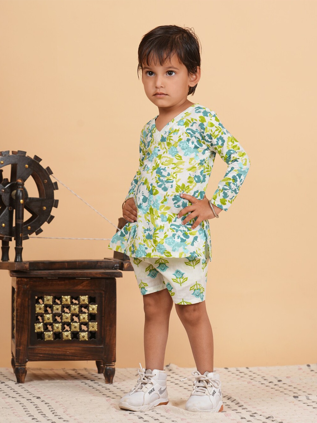 BAESD Girls Printed Shorts, Lime green