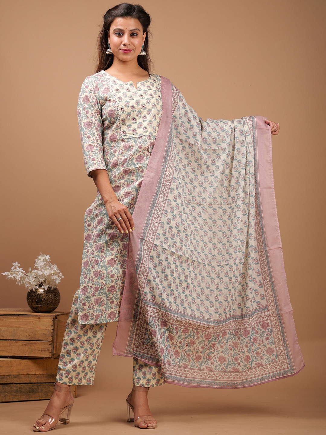 KALINI Floral Printed Regular Sequinned Pure Cotton Straight Kurta With Trousers & Dupatta, Grey
KALINI Floral Printed Regular Sequinned Pure Cotton Straight Kurta With Trousers & Dupatta, Grey