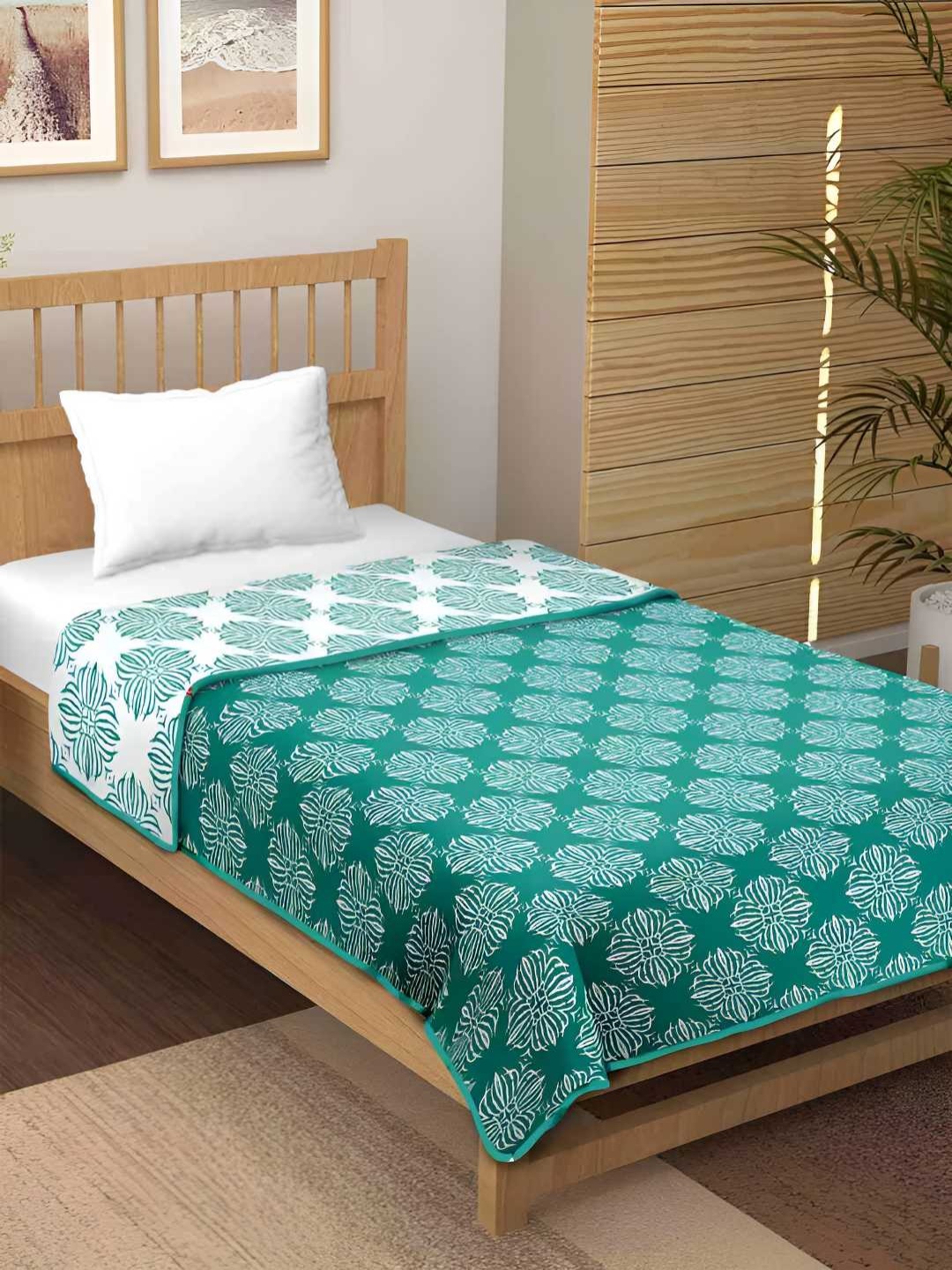 Jinaya's Multicoloured & Multicoloured Floral Mild Winter 210 GSM Single Bed Dohar, Multi
Jinaya's Multicoloured & Multicoloured Floral Mild Winter 210 GSM Single Bed Dohar, Multi