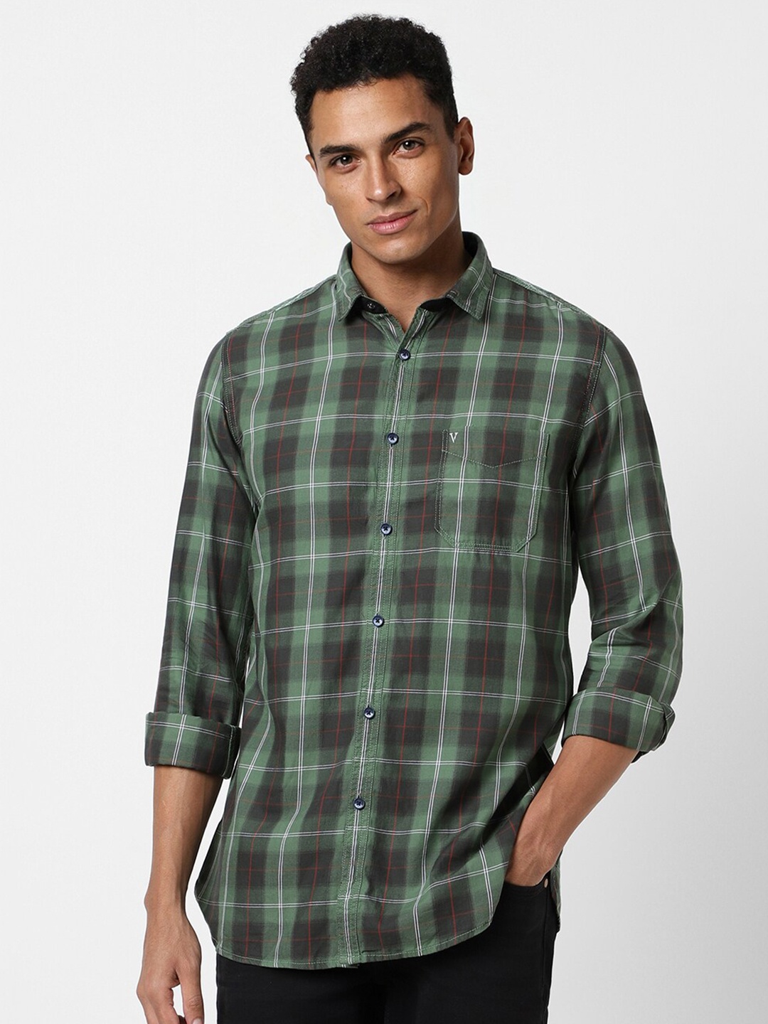 VAN HEUSEN DENIM LABS Men Slim Fit Tartan Checks Opaque Checked Casual Shirt, Green
VAN HEUSEN DENIM LABS Men Slim Fit Tartan Checks Opaque Checked Casual Shirt, Green
