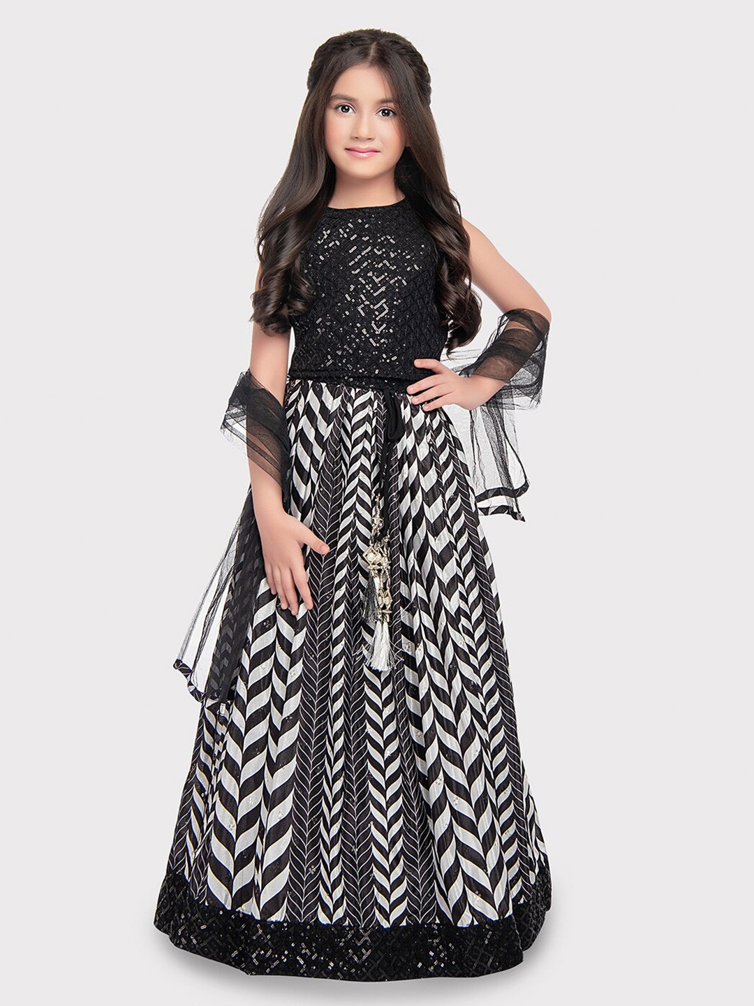 Tiny Kingdom Girls Embellished Sequinned Ready to Wear Lehenga & Blouse With Dupatta, Black
Tiny Kingdom Girls Embellished Sequinned Ready to Wear Lehenga & Blouse With Dupatta, Black