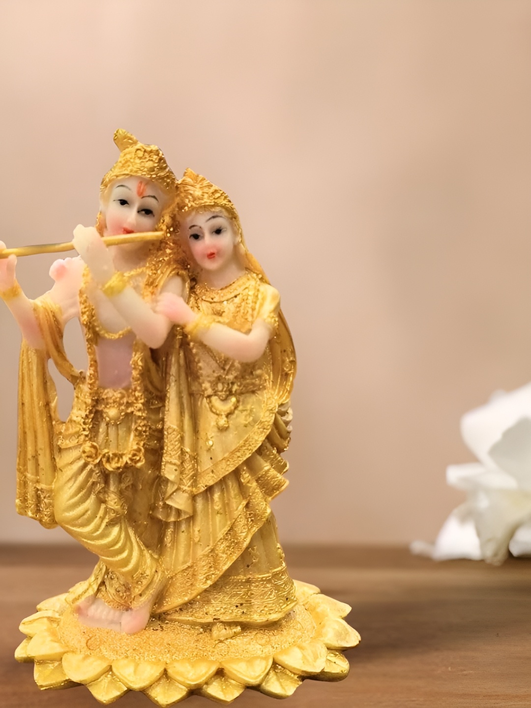 Satyam Kraft 1 Piece Gold-Toned Religious Radha-krishna Murti Figurine Showpiece idol
Satyam Kraft 1 Piece Gold-Toned Religious Radha-krishna Murti Figurine Showpiece idol