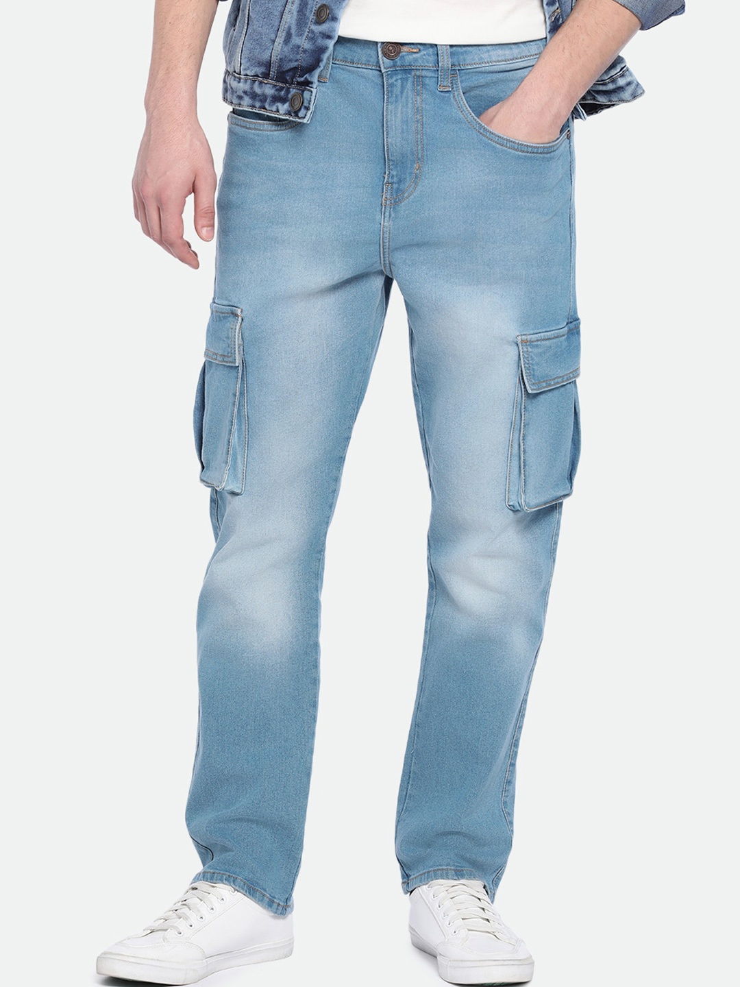 Dennis Lingo Men Straight Fit Mid-Rise Medium Shade Clean Look Stretchable Cargo Jeans, Blue
Dennis Lingo Men Straight Fit Mid-Rise Medium Shade Clean Look Stretchable Cargo Jeans, Blue